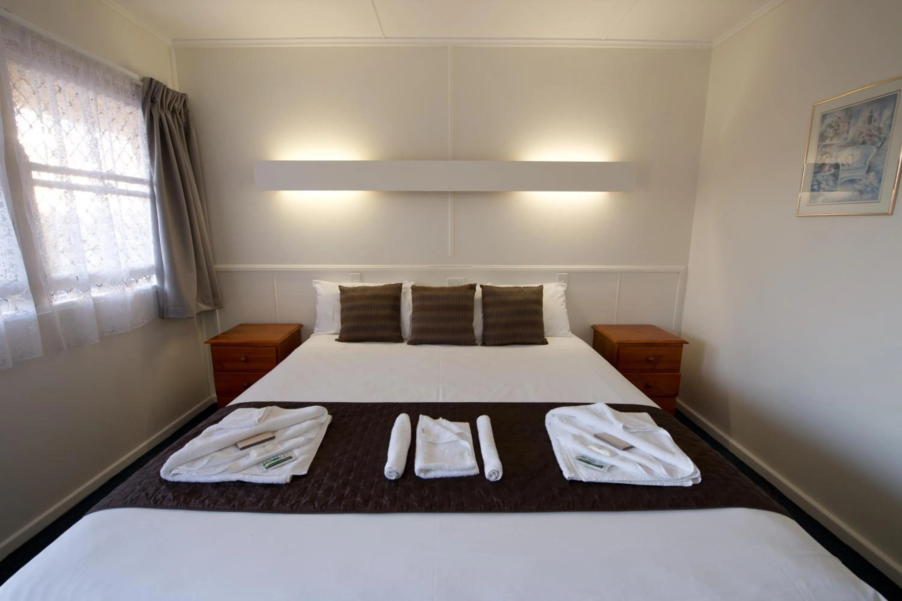 Bed in Mineral Sands Motel