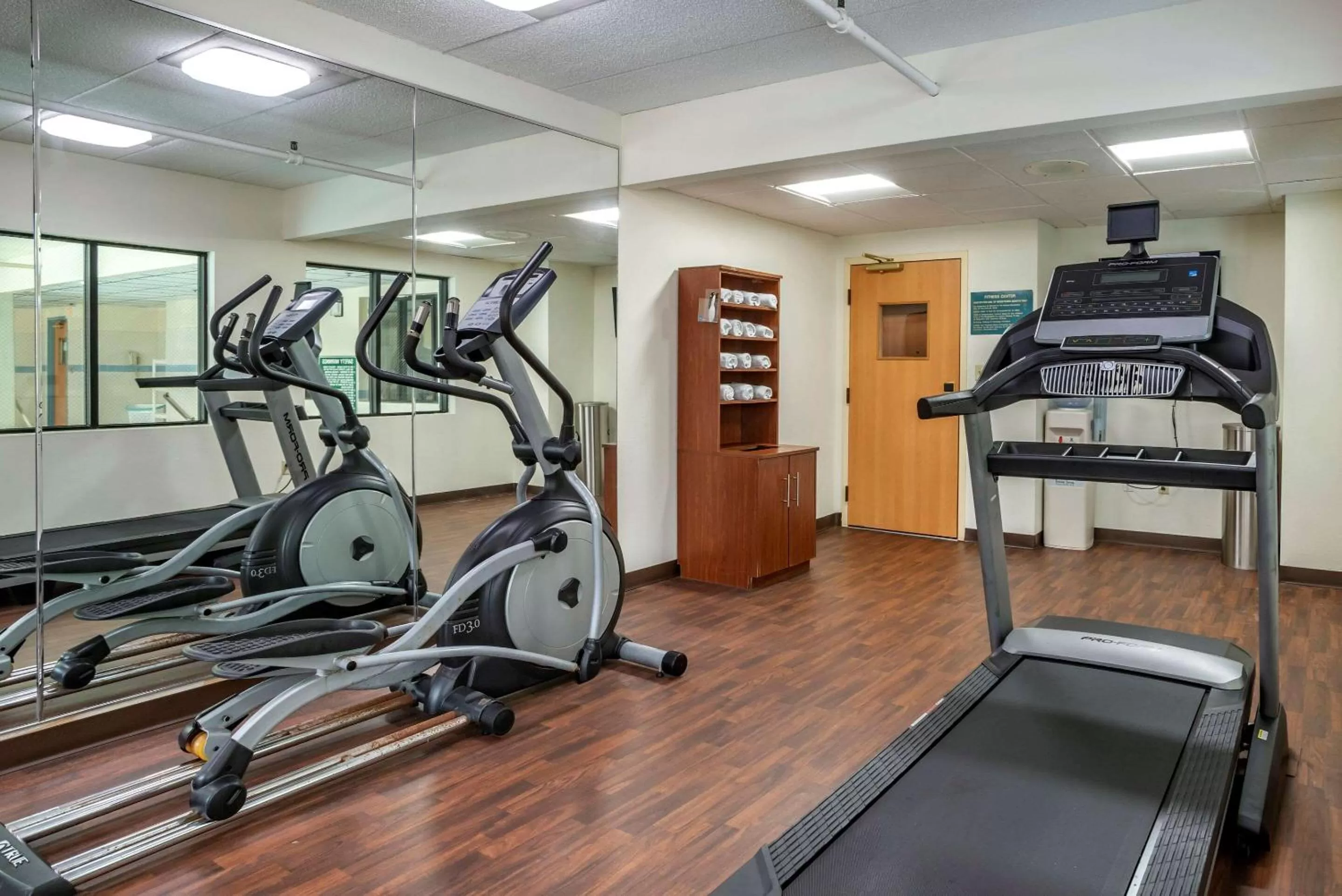 Fitness centre/facilities in Comfort Suites Hagerstown