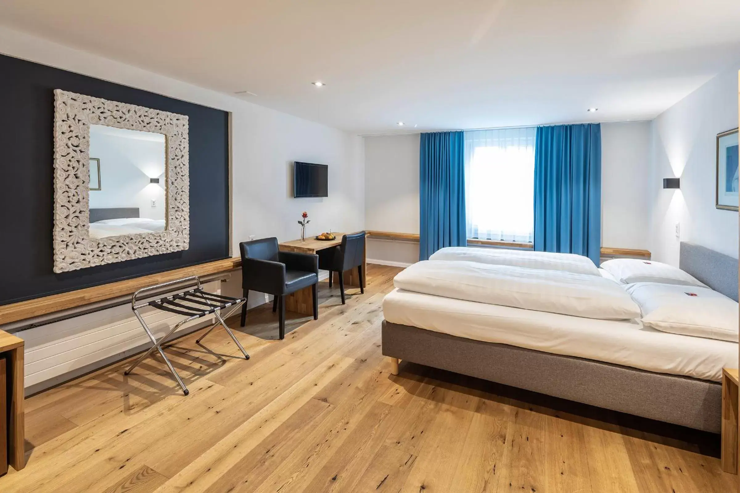 Classic Double Room in HotelChur.ch Classic Double Room in HotelChur.ch