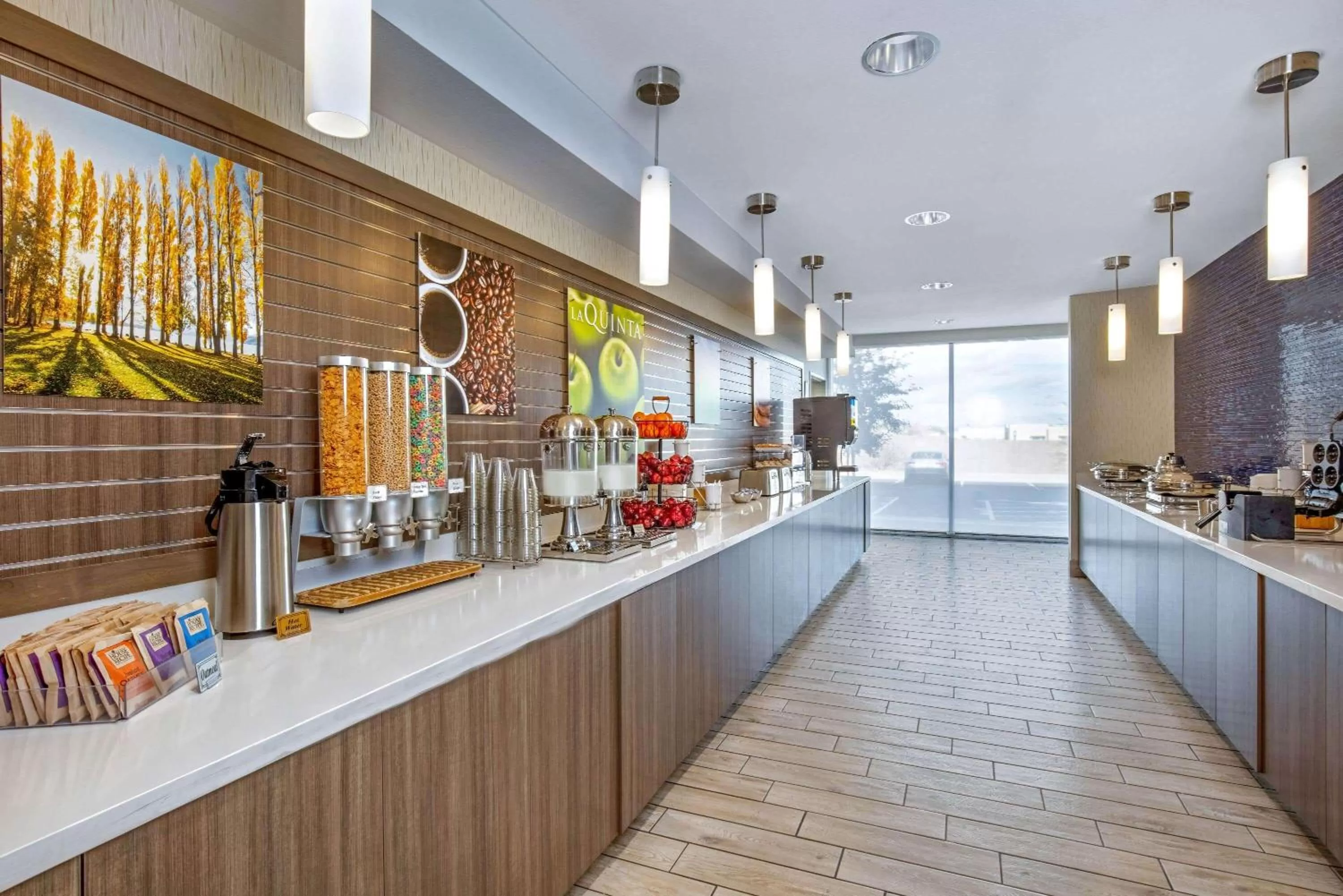 Restaurant/places to eat in La Quinta by Wyndham Kingman