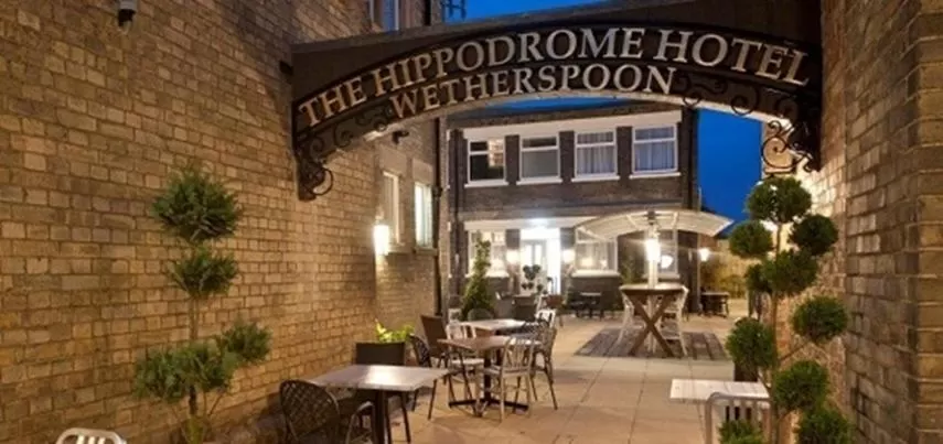 Facade/entrance in The Hippodrome Wetherspoon
