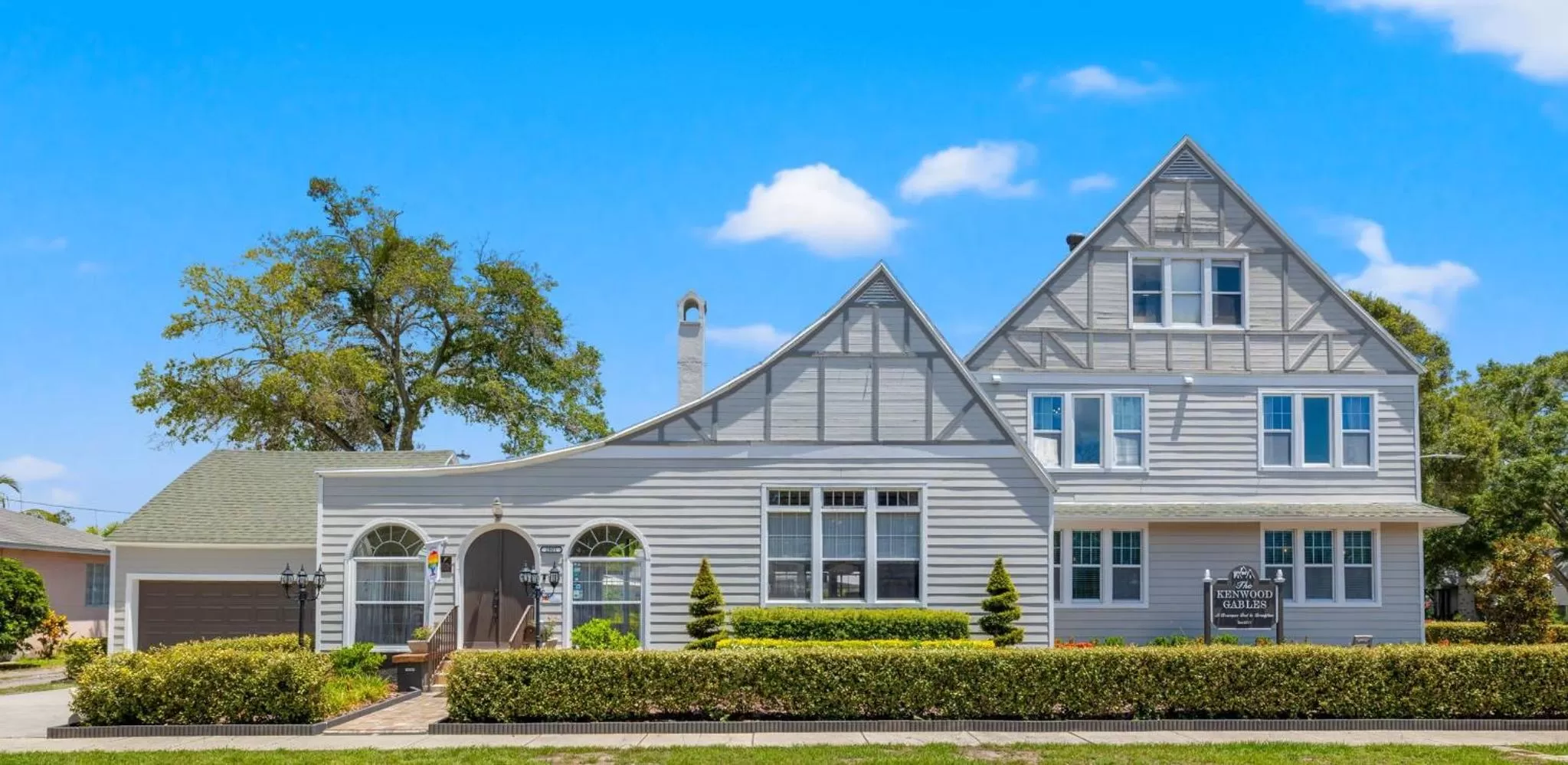 Property building in The Kenwood Gables Boutique B&B