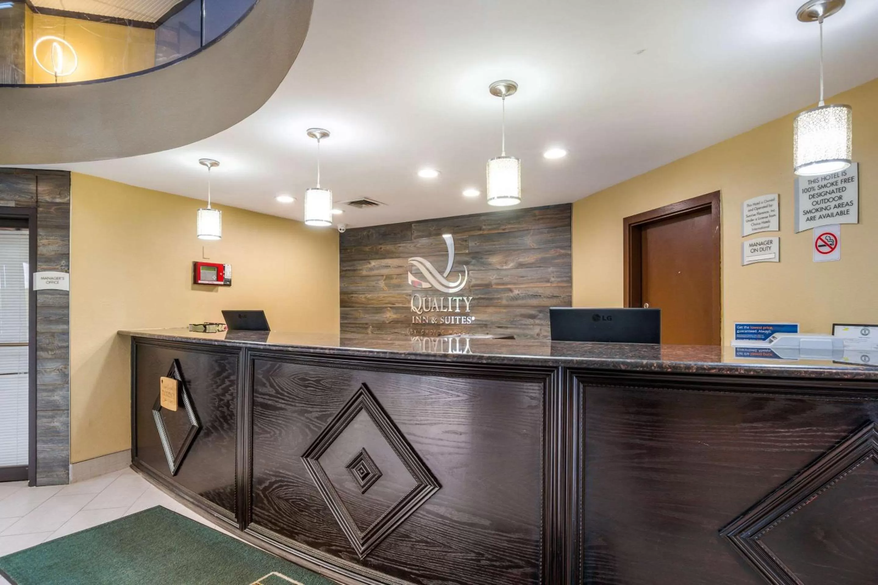 Lobby or reception in Quality Inn & Suites Florence - Cincinnati South