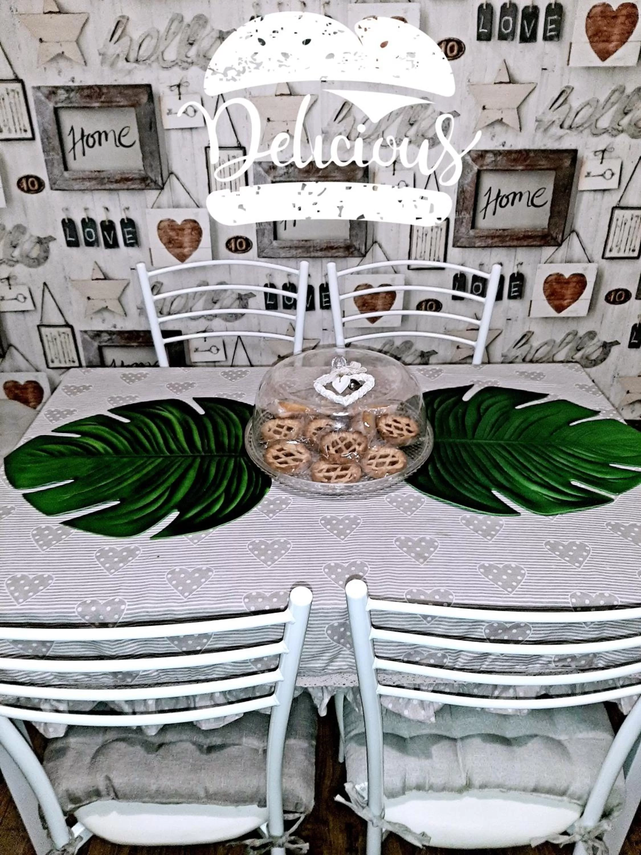 Kitchen or kitchenette in San Pietro Shabby Chic Apartment