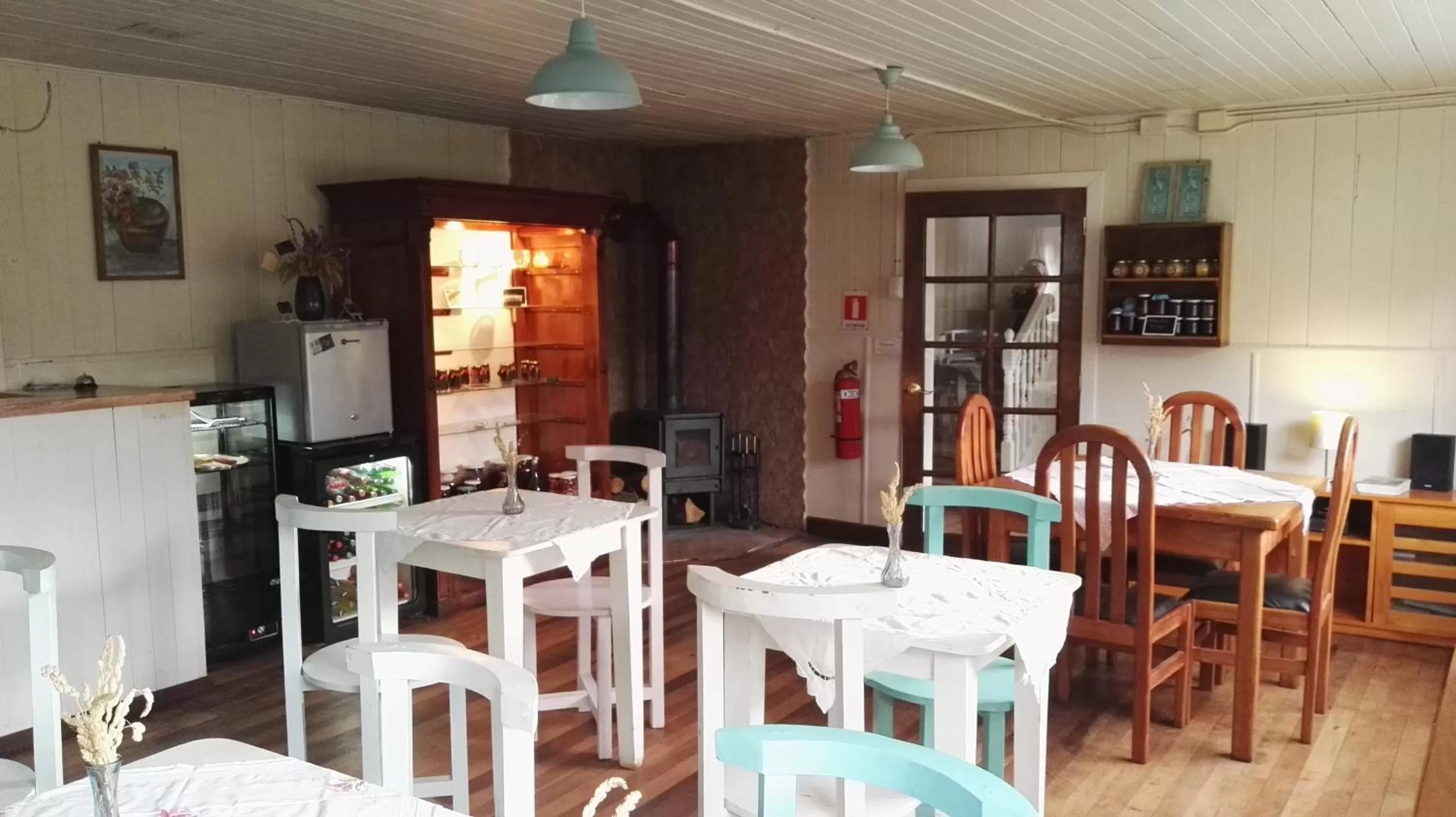Property building, Restaurant/Places to Eat in Hostal Triwe