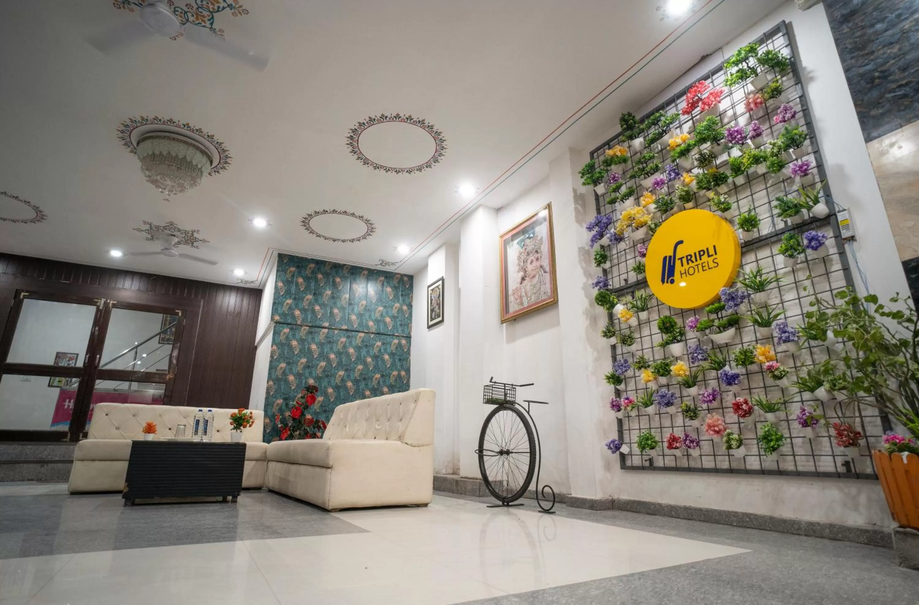 Lobby or reception in Tripli Hotels Arunoday Palace