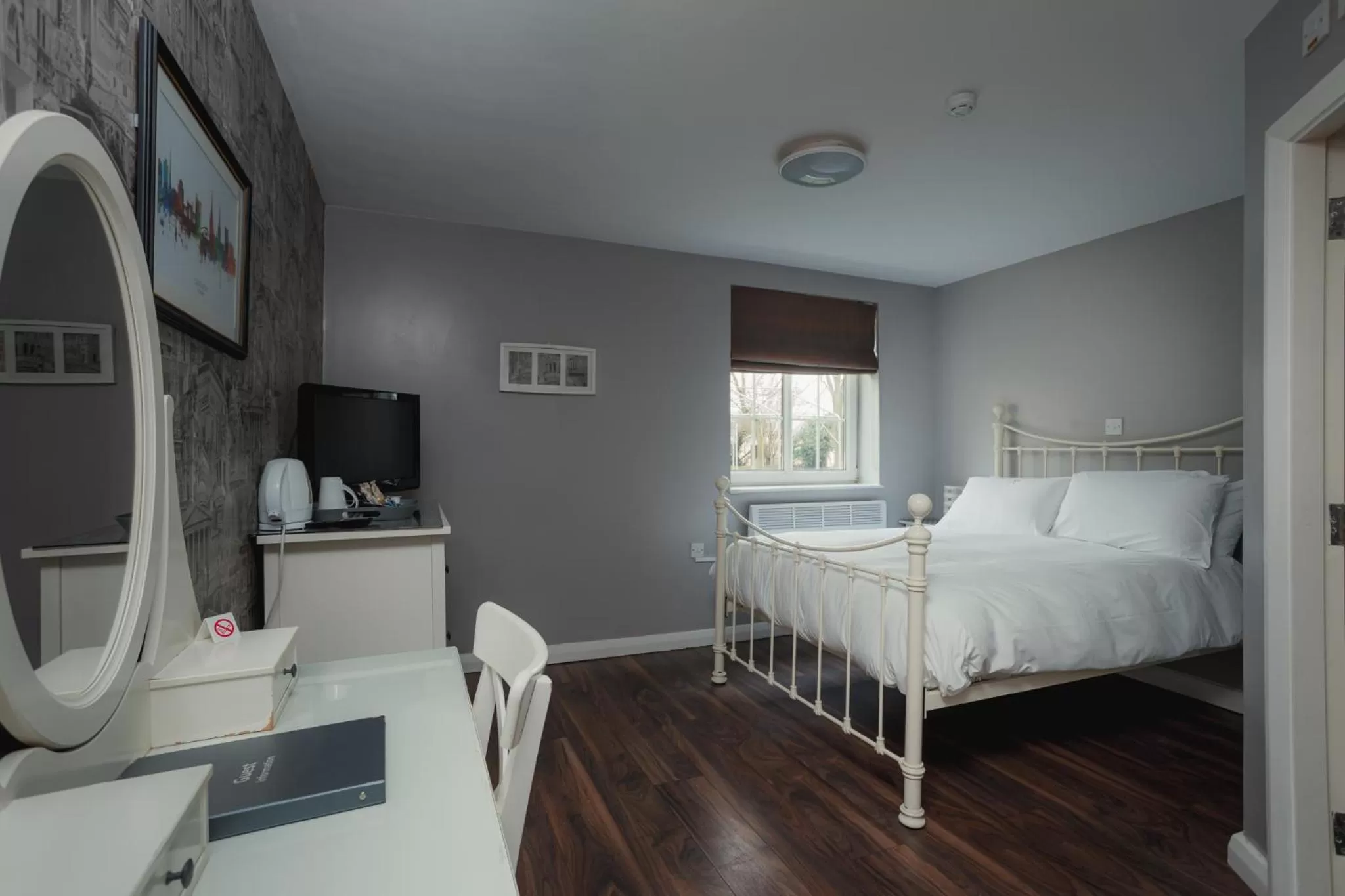 Bedroom in The Oak Baginton