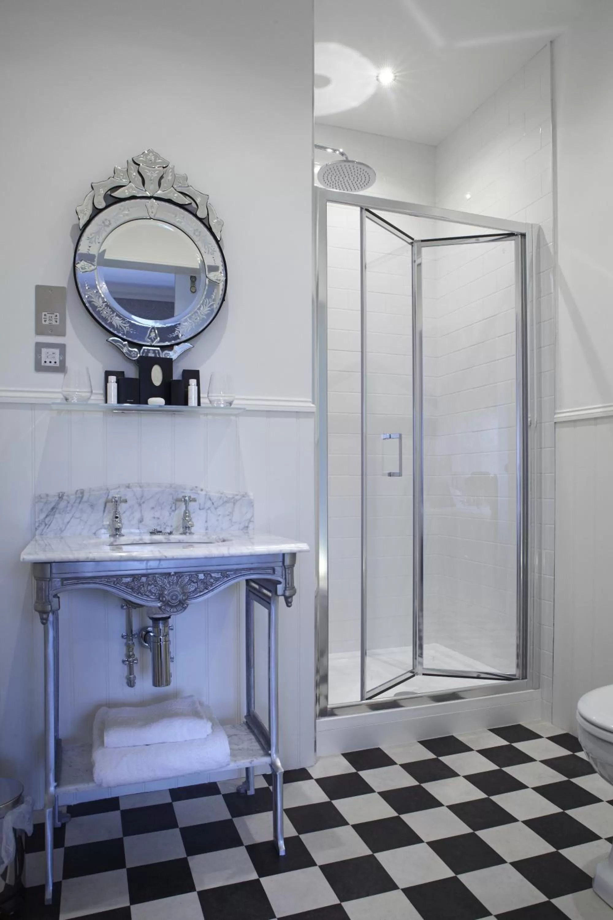 Bathroom in 24 Royal Terrace