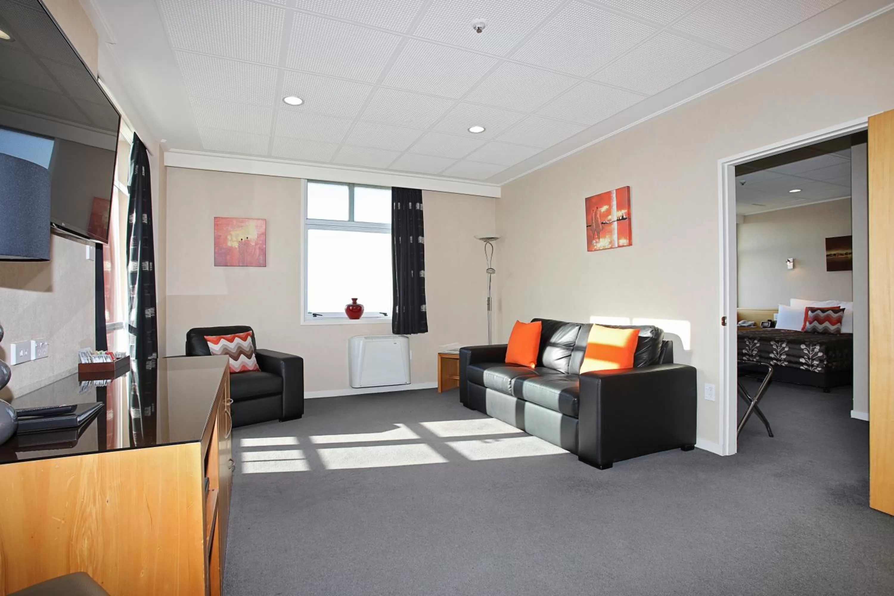 Living room in Kelvin Hotel