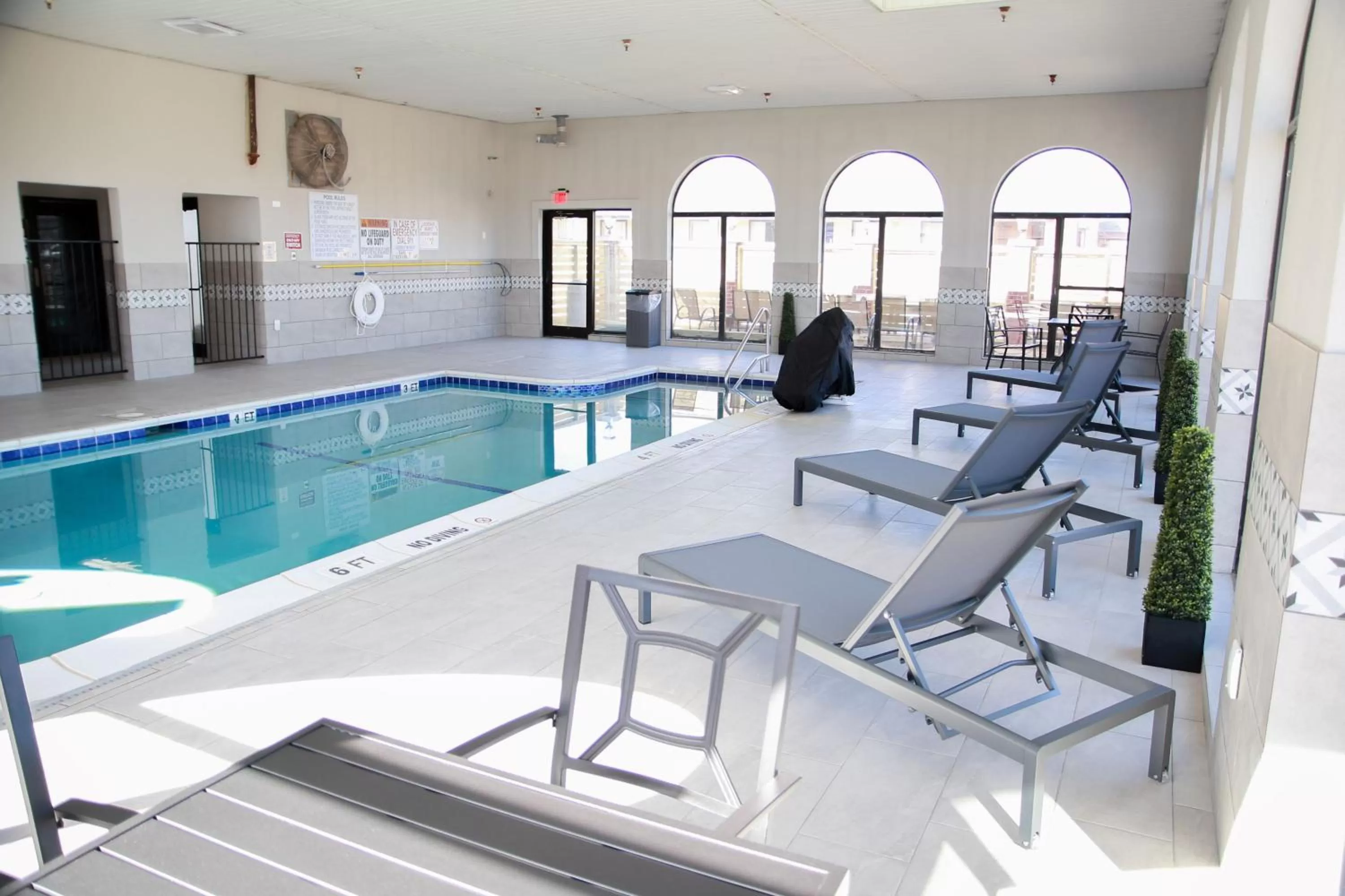 Swimming pool in Days Inn by Wyndham Amarillo - Medical Center