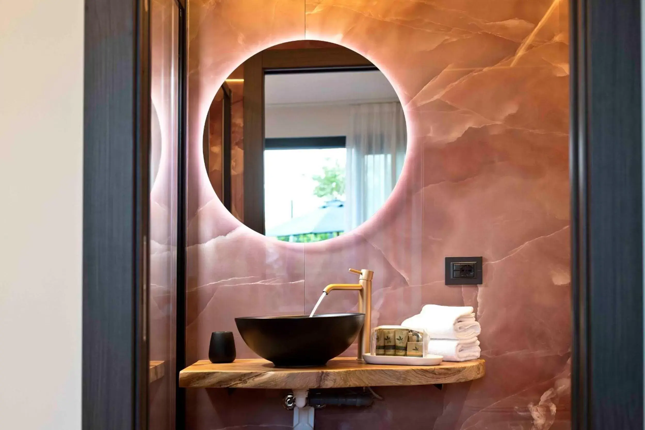 Superior Double Room in Boutique Hotel Sirmione Superior Double Room in Boutique Hotel Sirmione