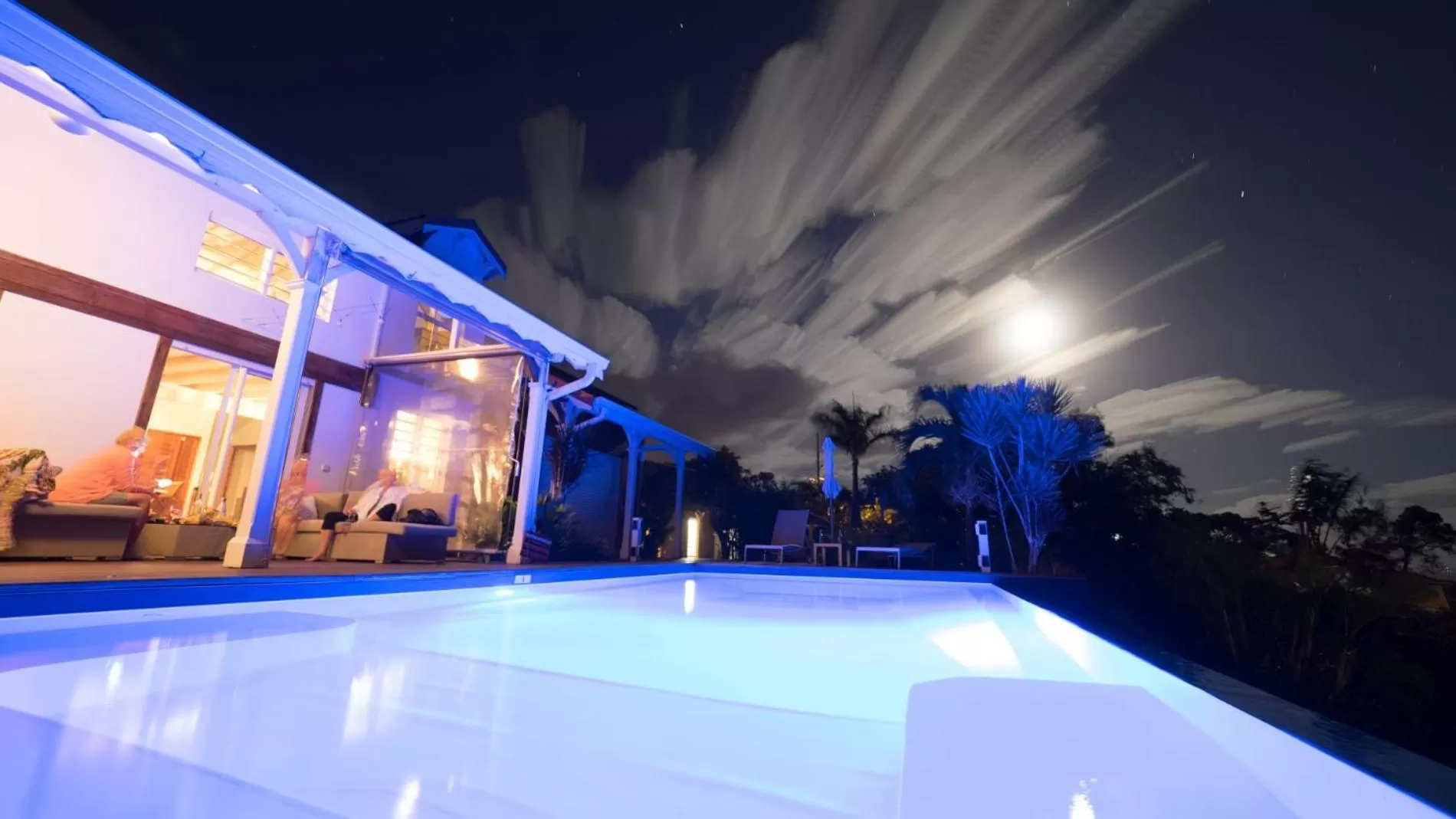 Swimming Pool in Villa Cajou (Chambre d'hôtes chez l'habitant)