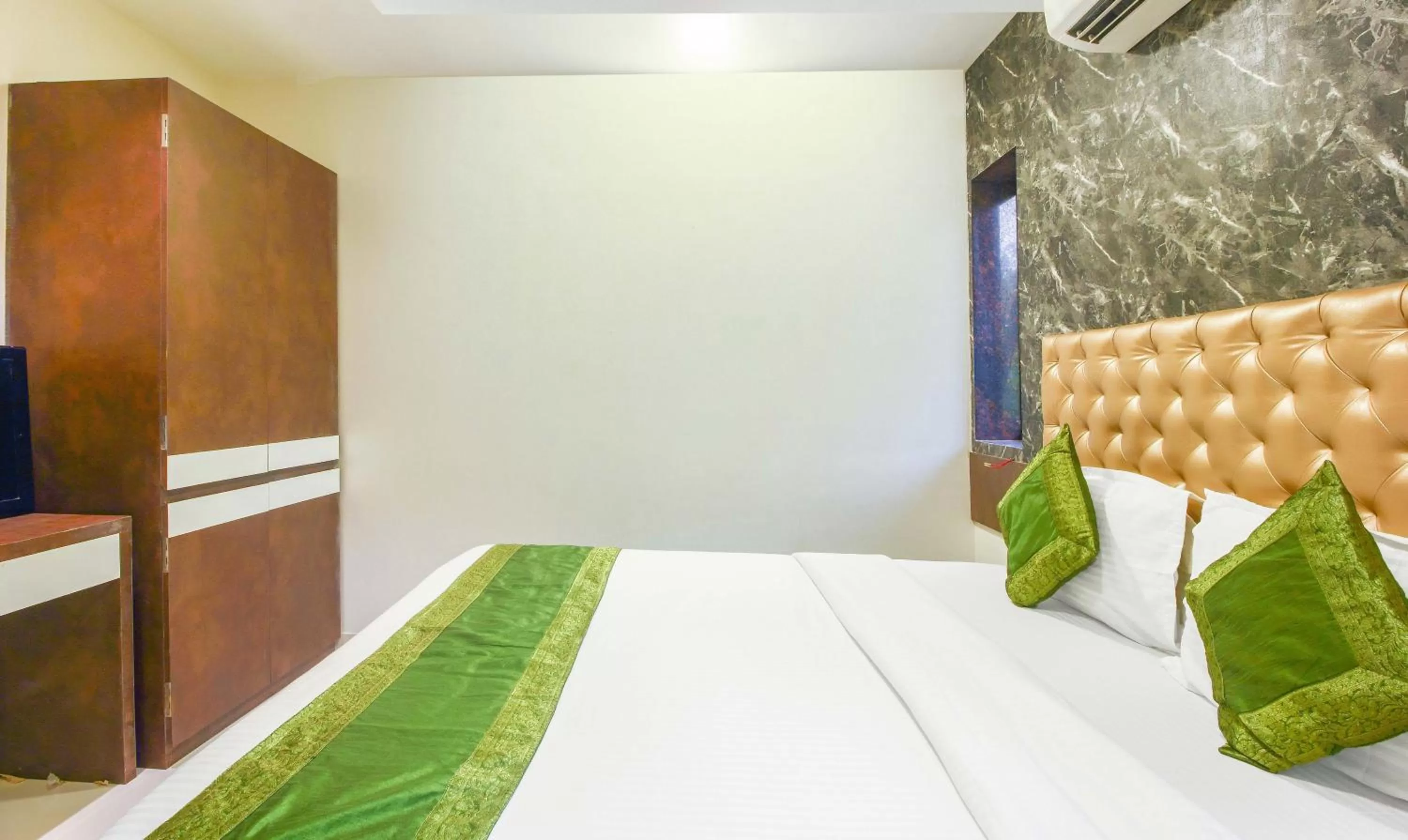 Bedroom, Bed in Treebo Blue Moon Powai