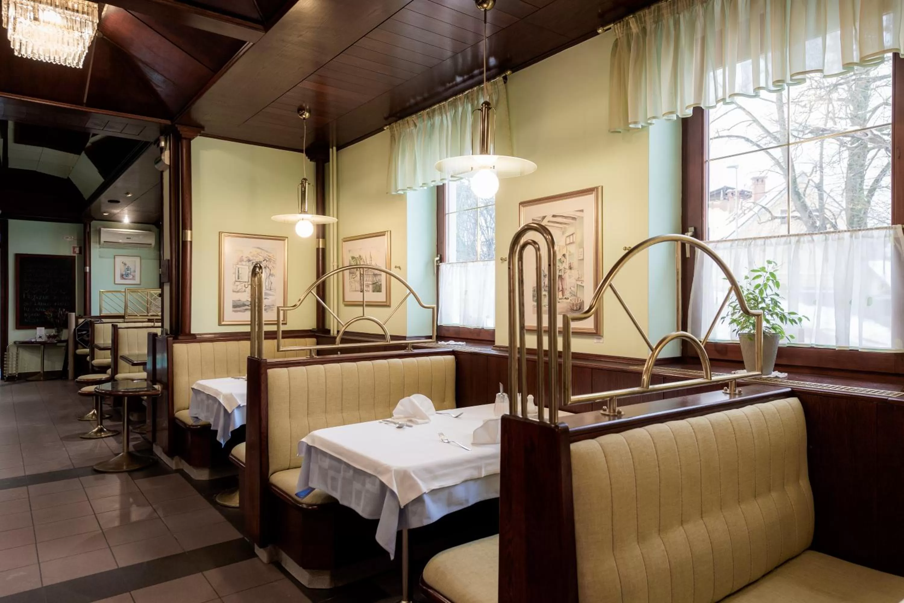 Restaurant/places to eat in Hotel Florjančkov Hram