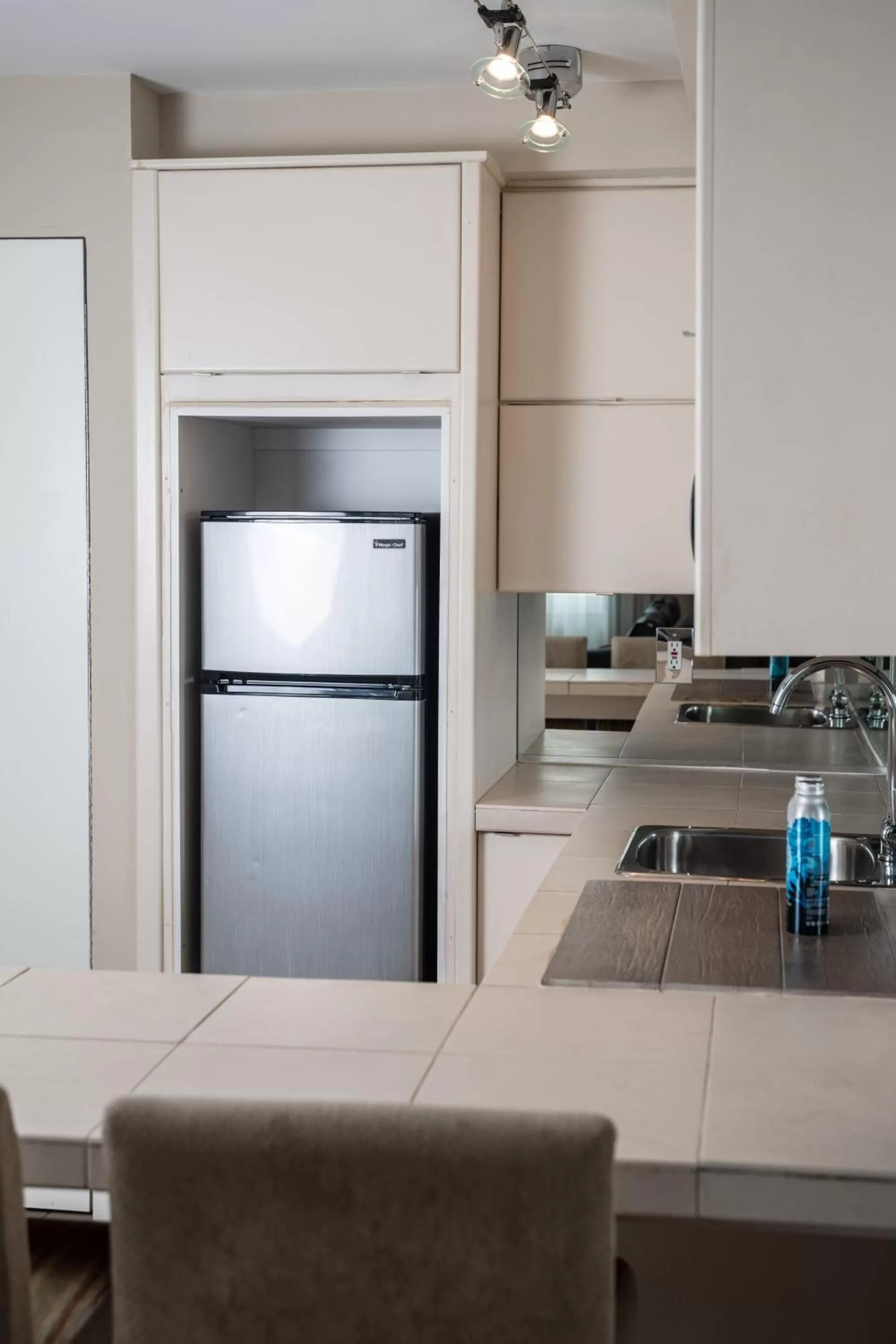 Kitchen or kitchenette in The Sagamore Hotel South Beach