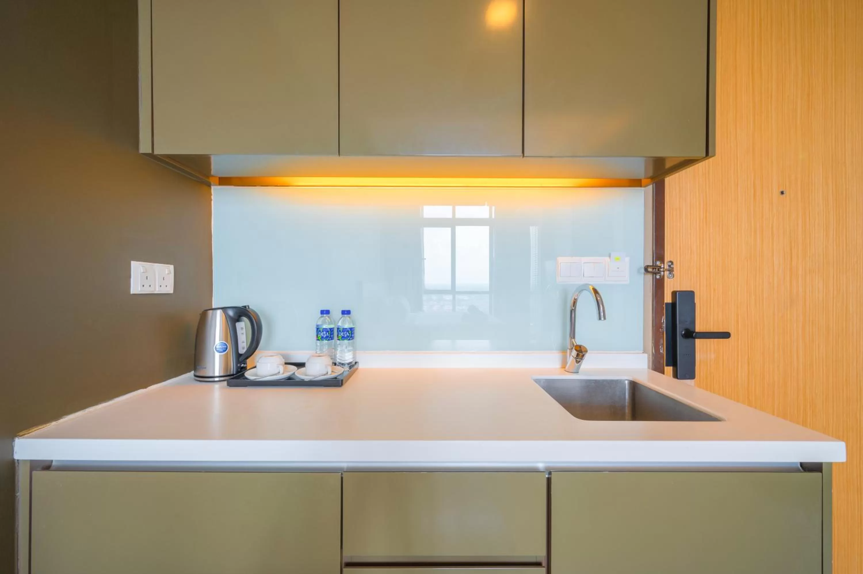 wardrobe in Greystone 99 Suites