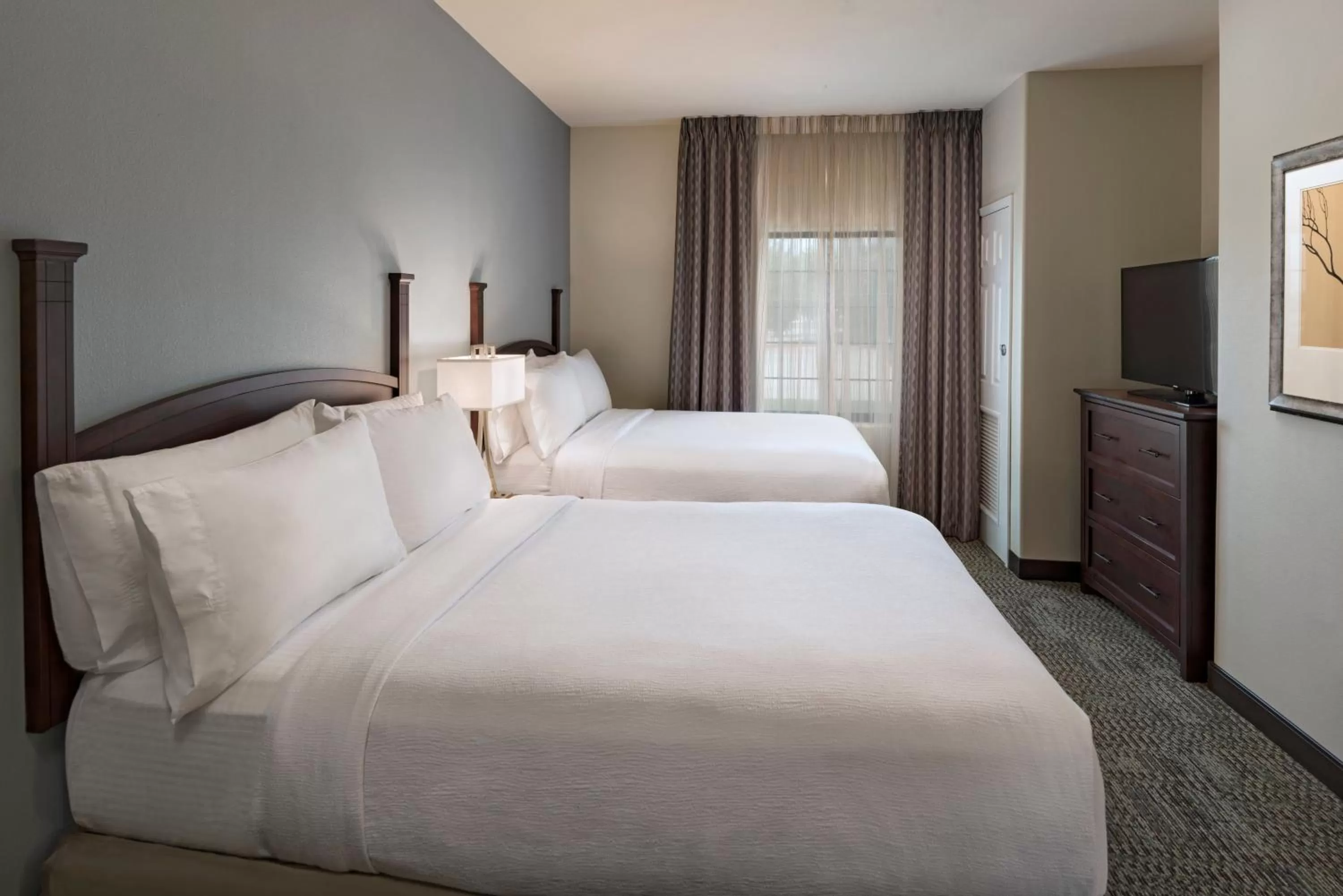 Photo of the whole room, Bed in Staybridge Suites Austin Northwest by IHG