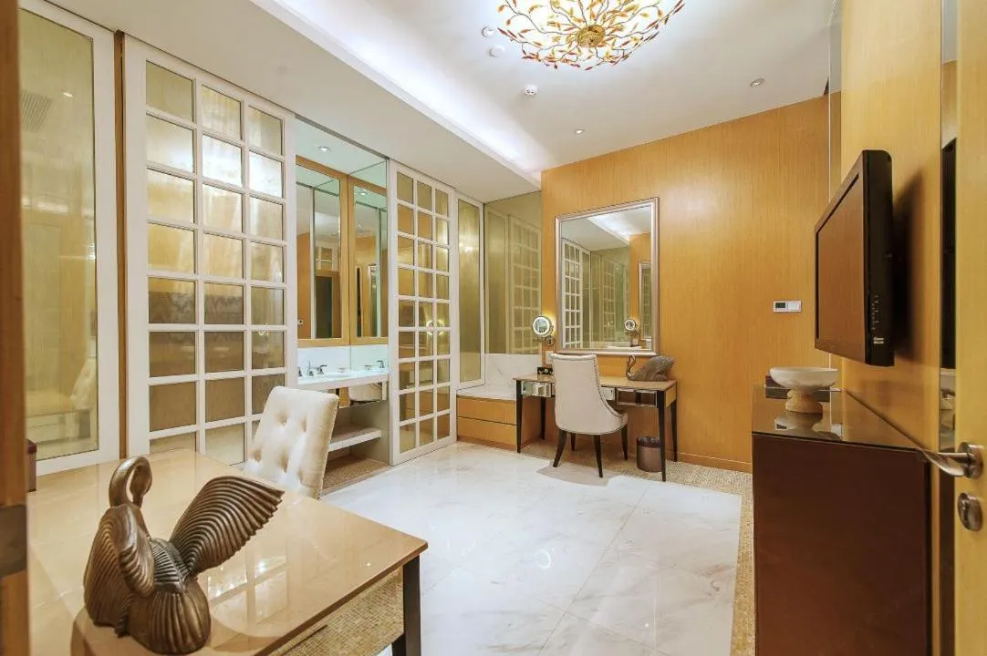 TV and multimedia in Mission Hills Hotel Resorts Shenzhen