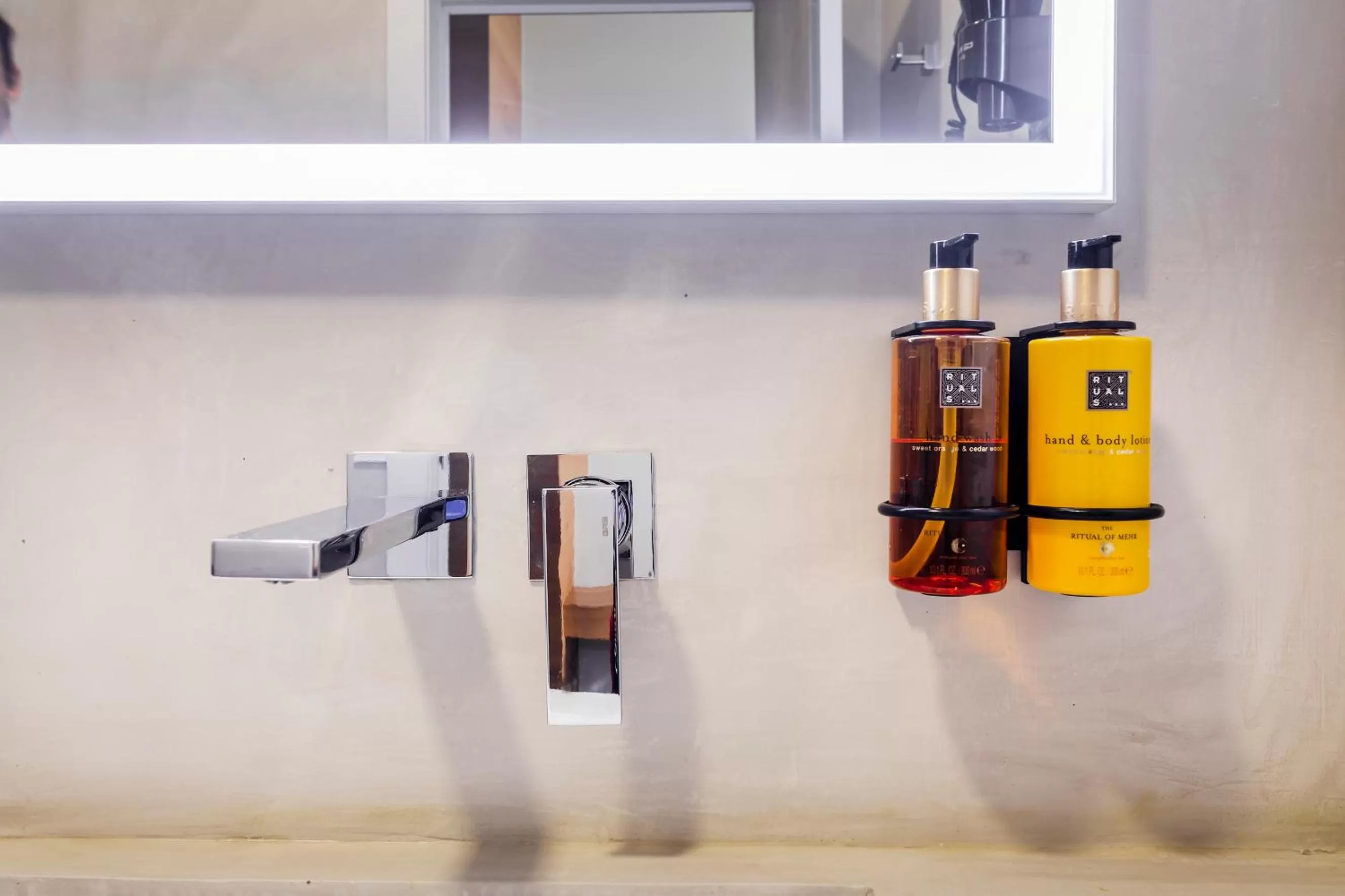 Shower in NALU Valencia Boutique Rooms