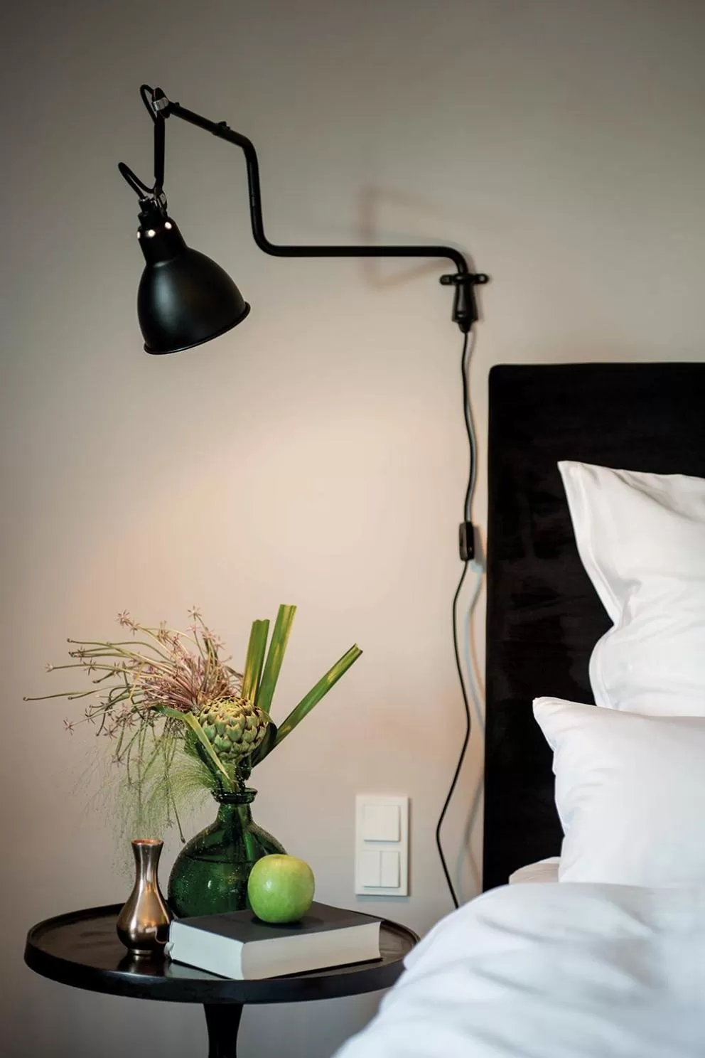 Decorative detail, Bed in Prevôt Restaurant & Hotel