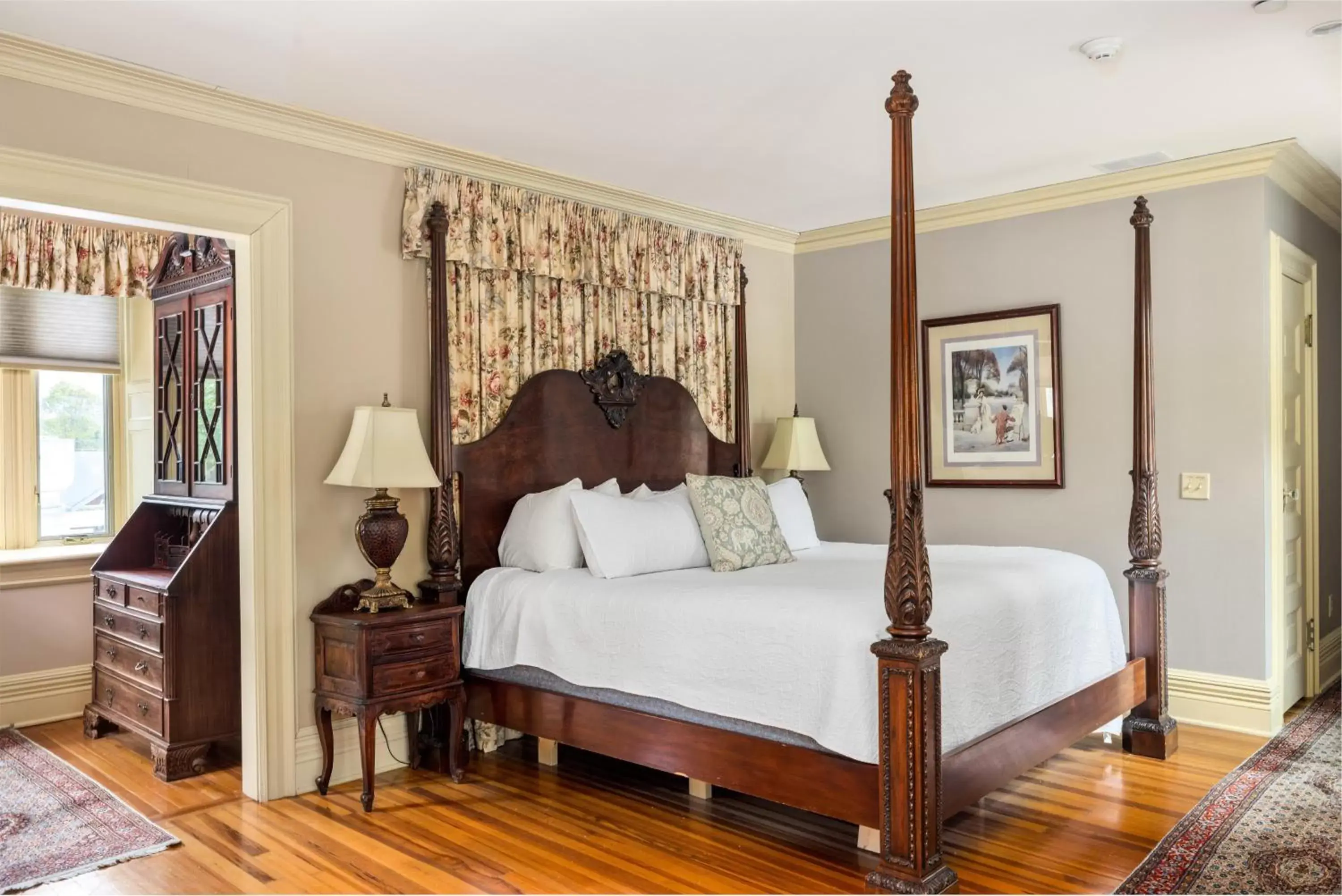 King Suite in The Inn at Erlowest King Suite in The Inn at Erlowest