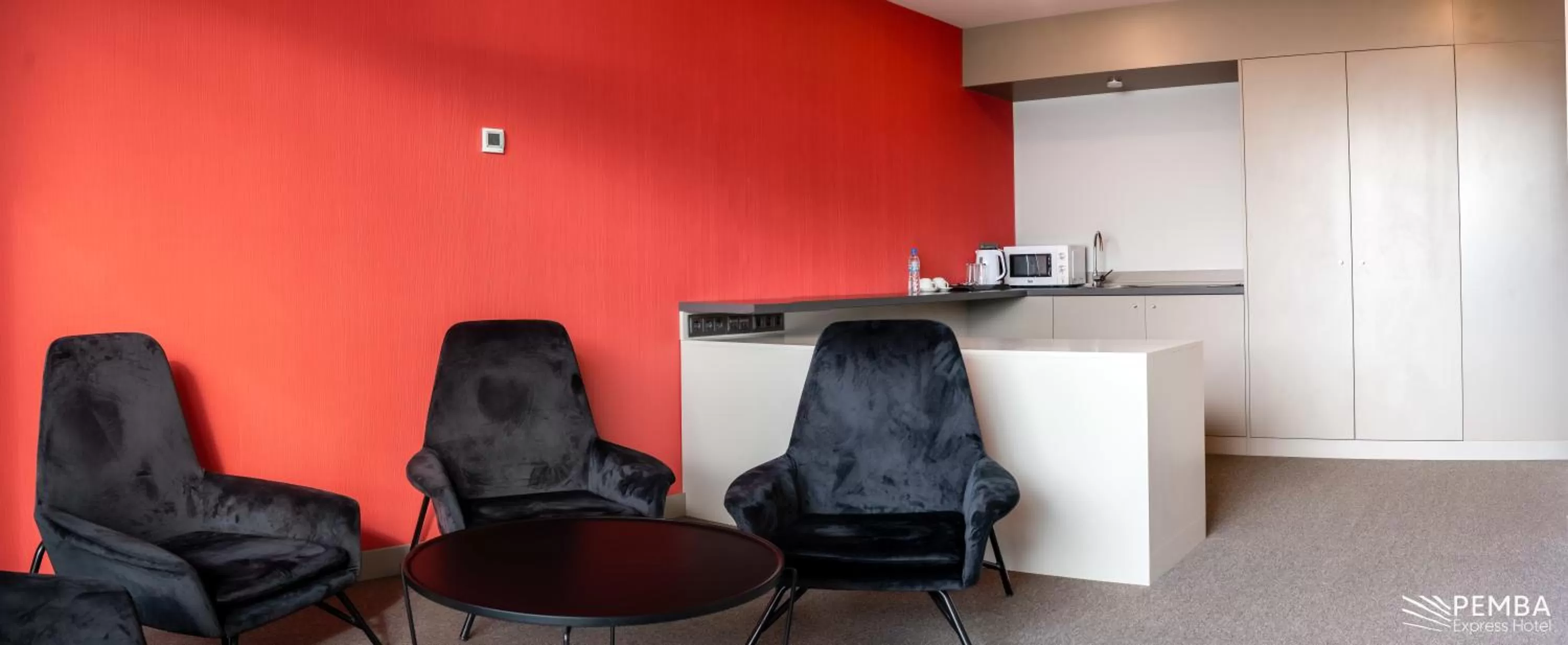 Living room in Pemba Express Hotel