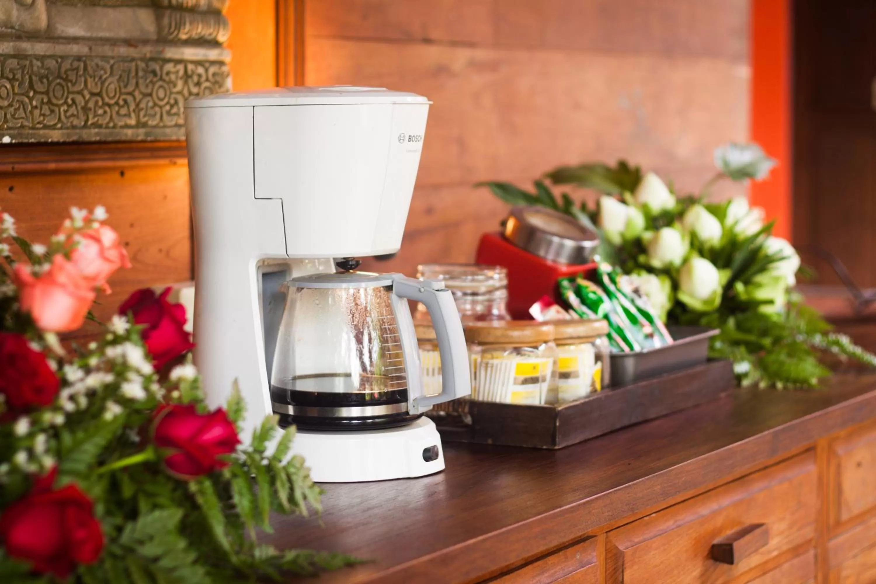 Breakfast in Joy's House & Tour