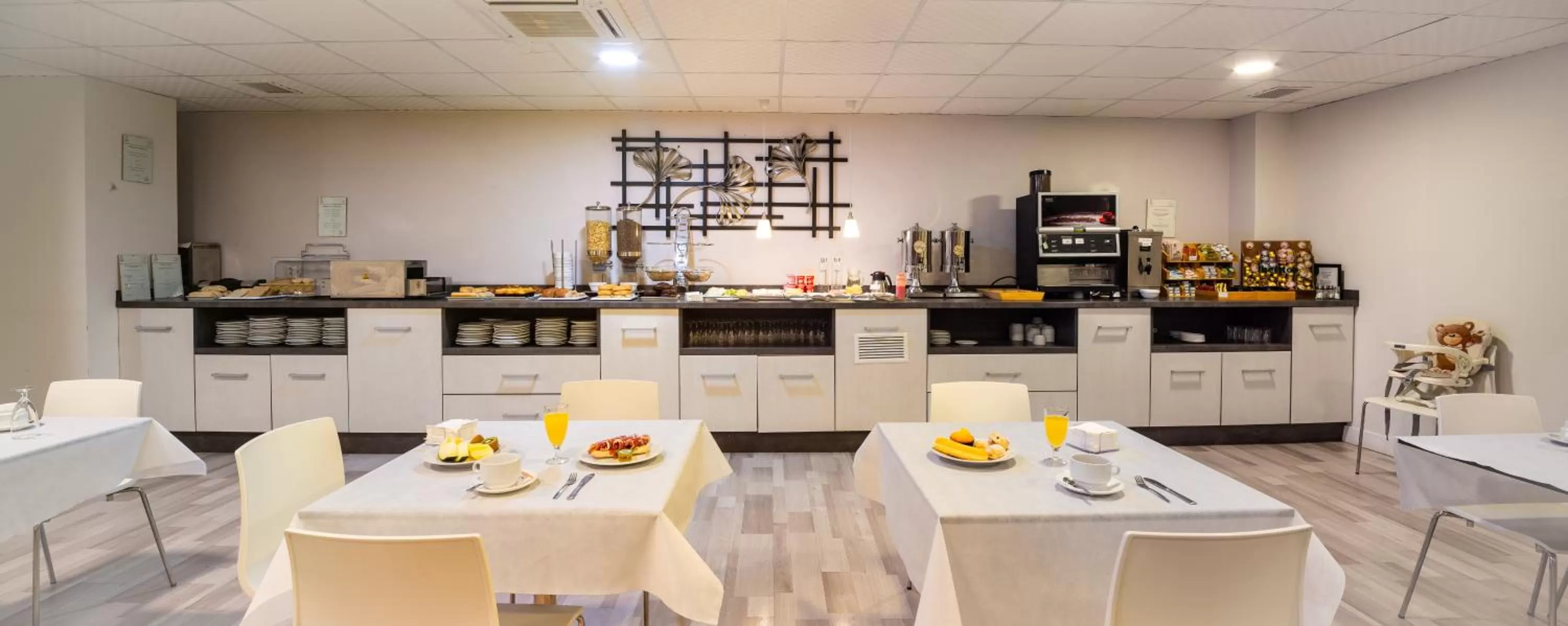 Breakfast in Hotel Familia Conde