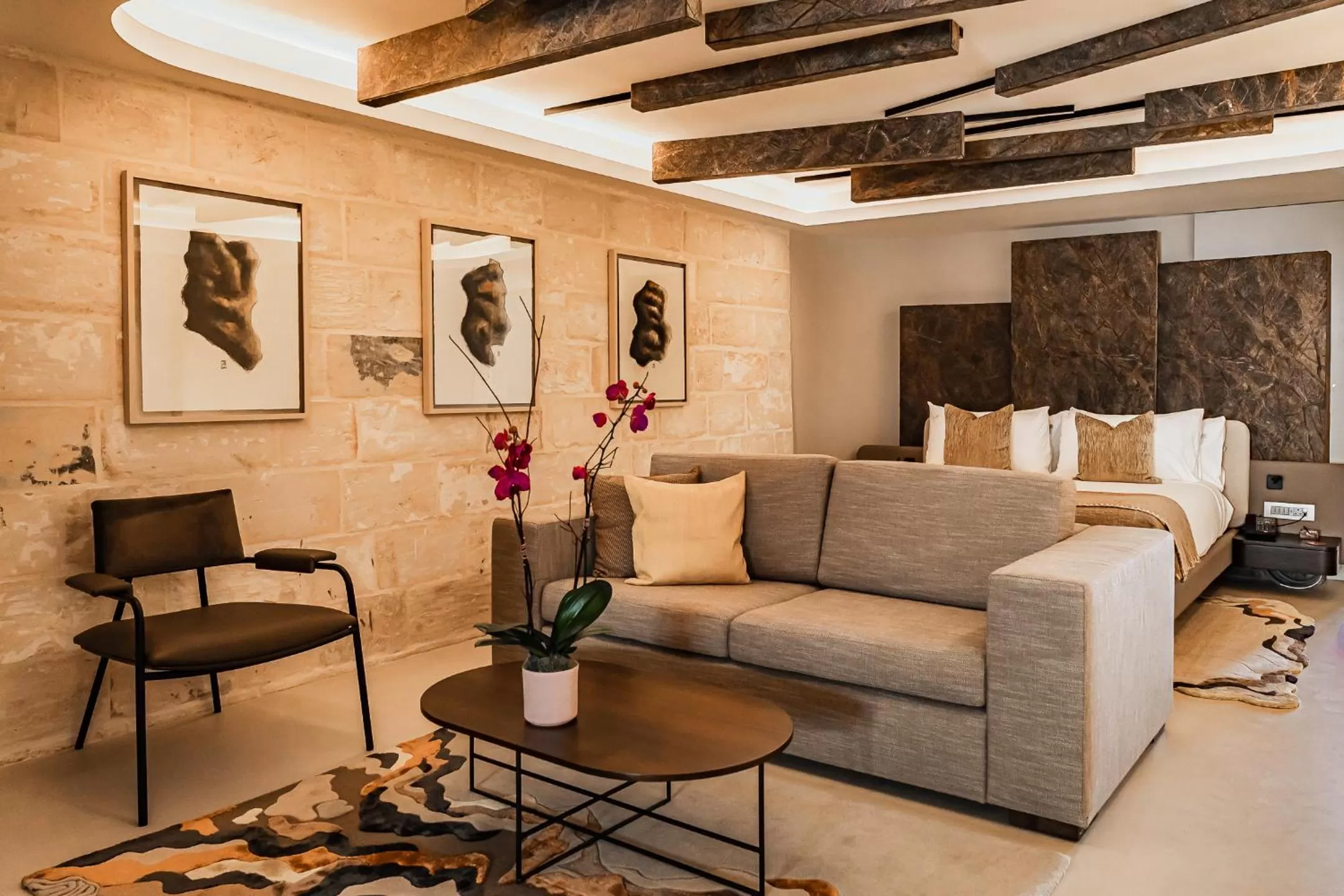 Seating area in Iniala Harbour House