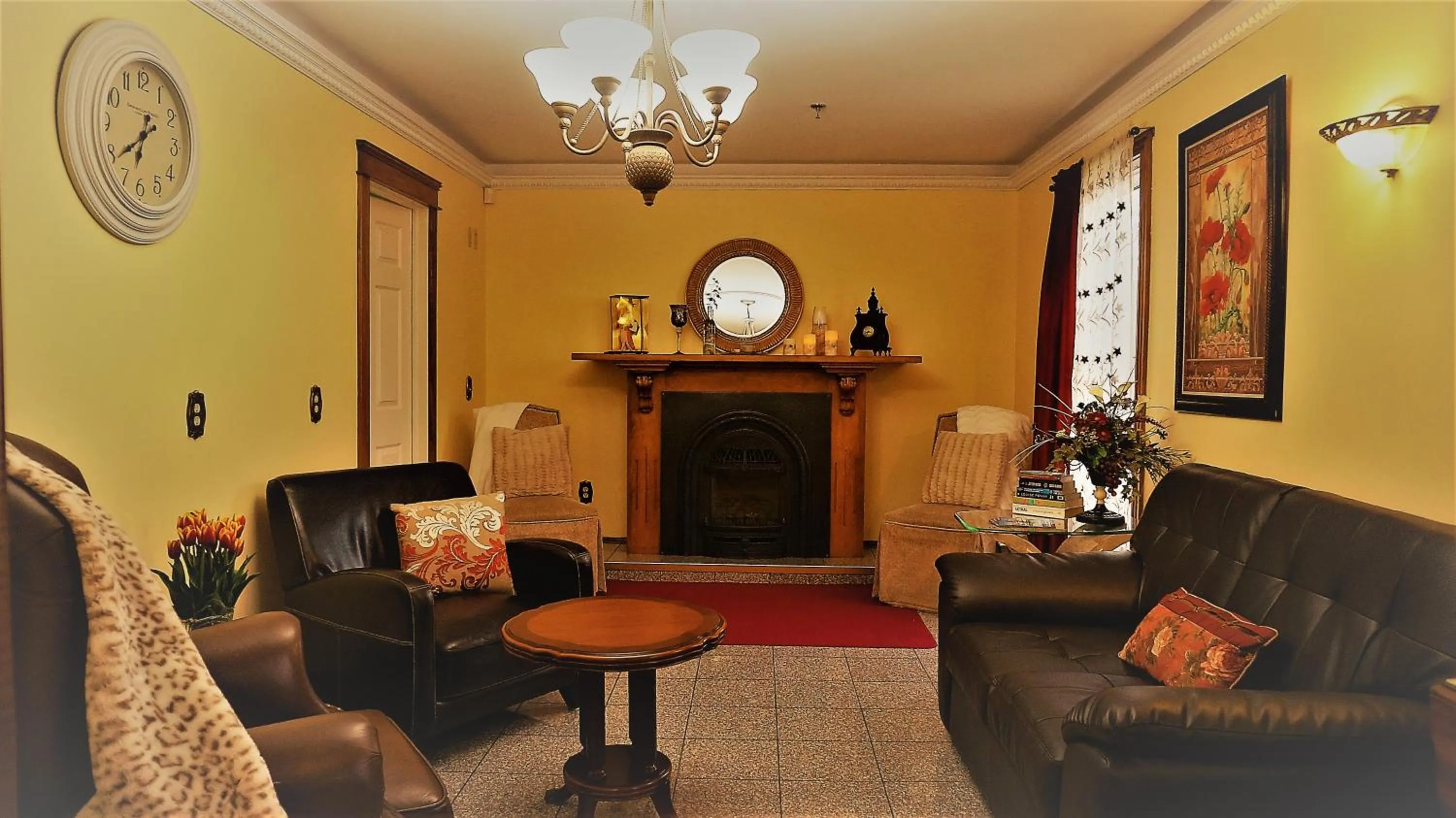 Living room in Inn on the Harbour