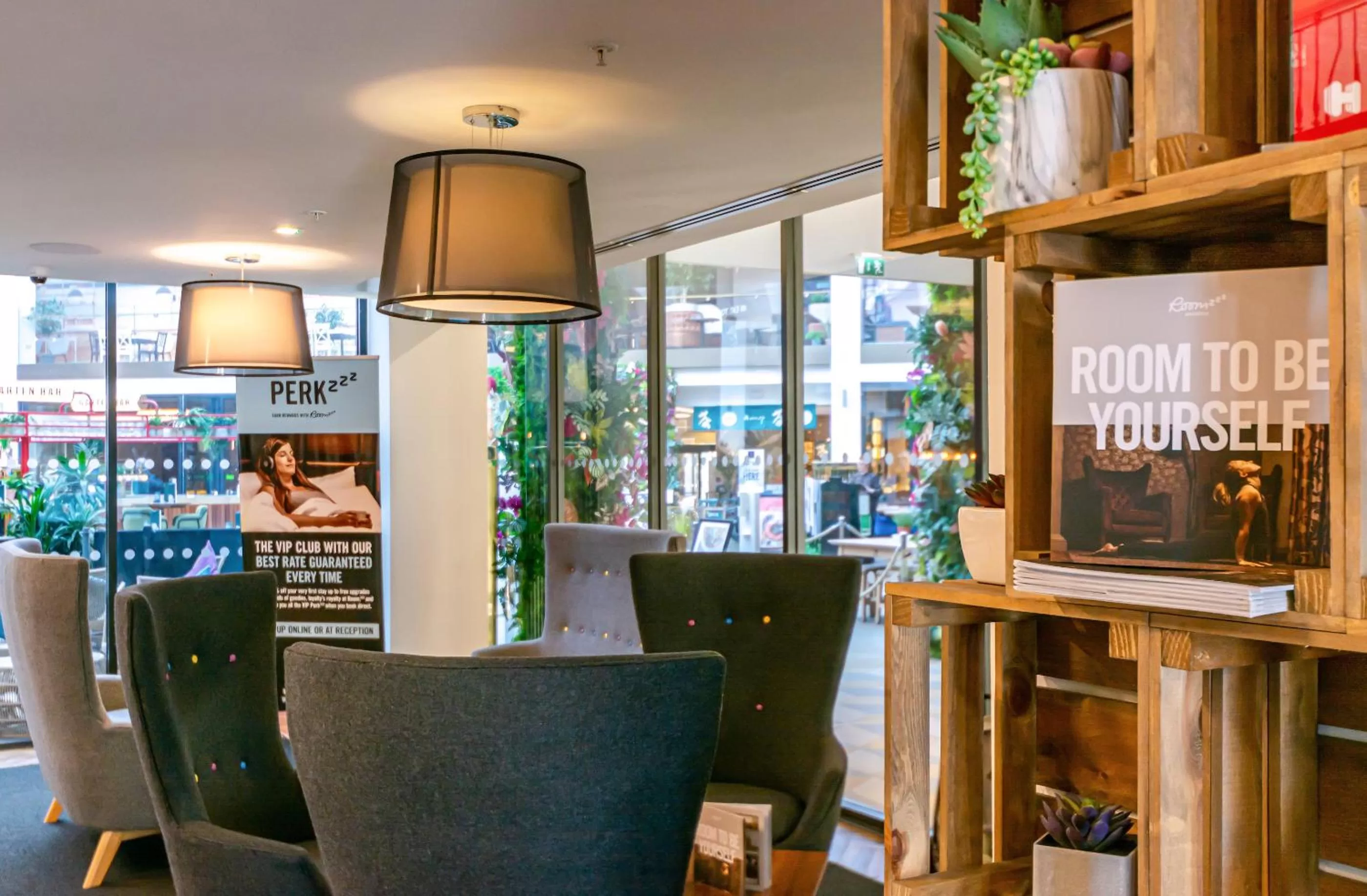 Lobby or reception in Roomzzz Manchester Victoria