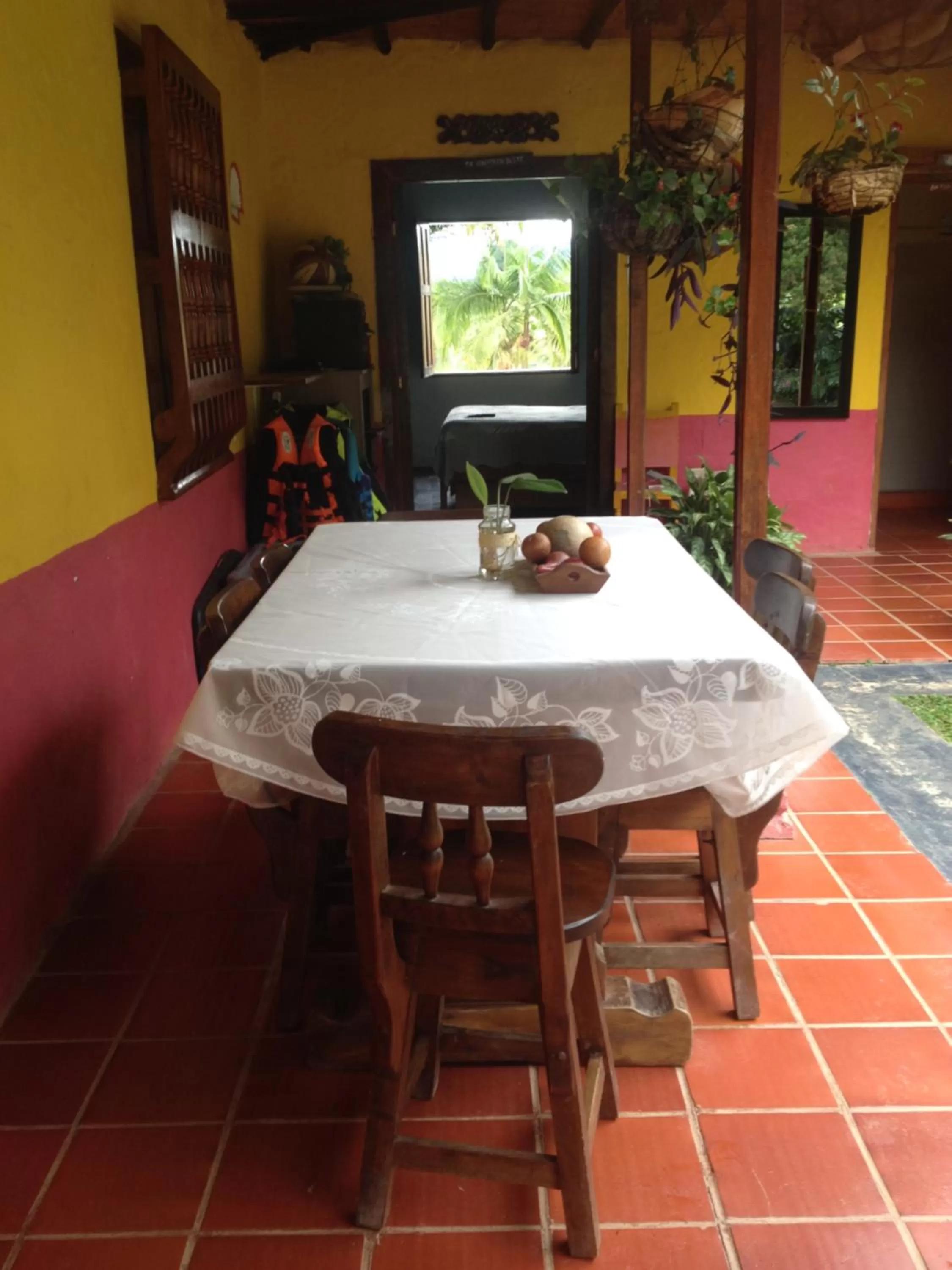 Restaurant/places to eat, Dining Area in Casa finca típica the lake hotel