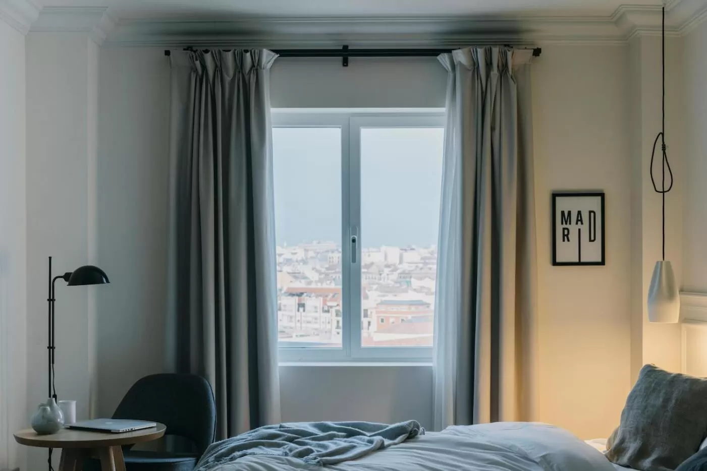 View (from property/room), Bed in Dear Hotel Madrid