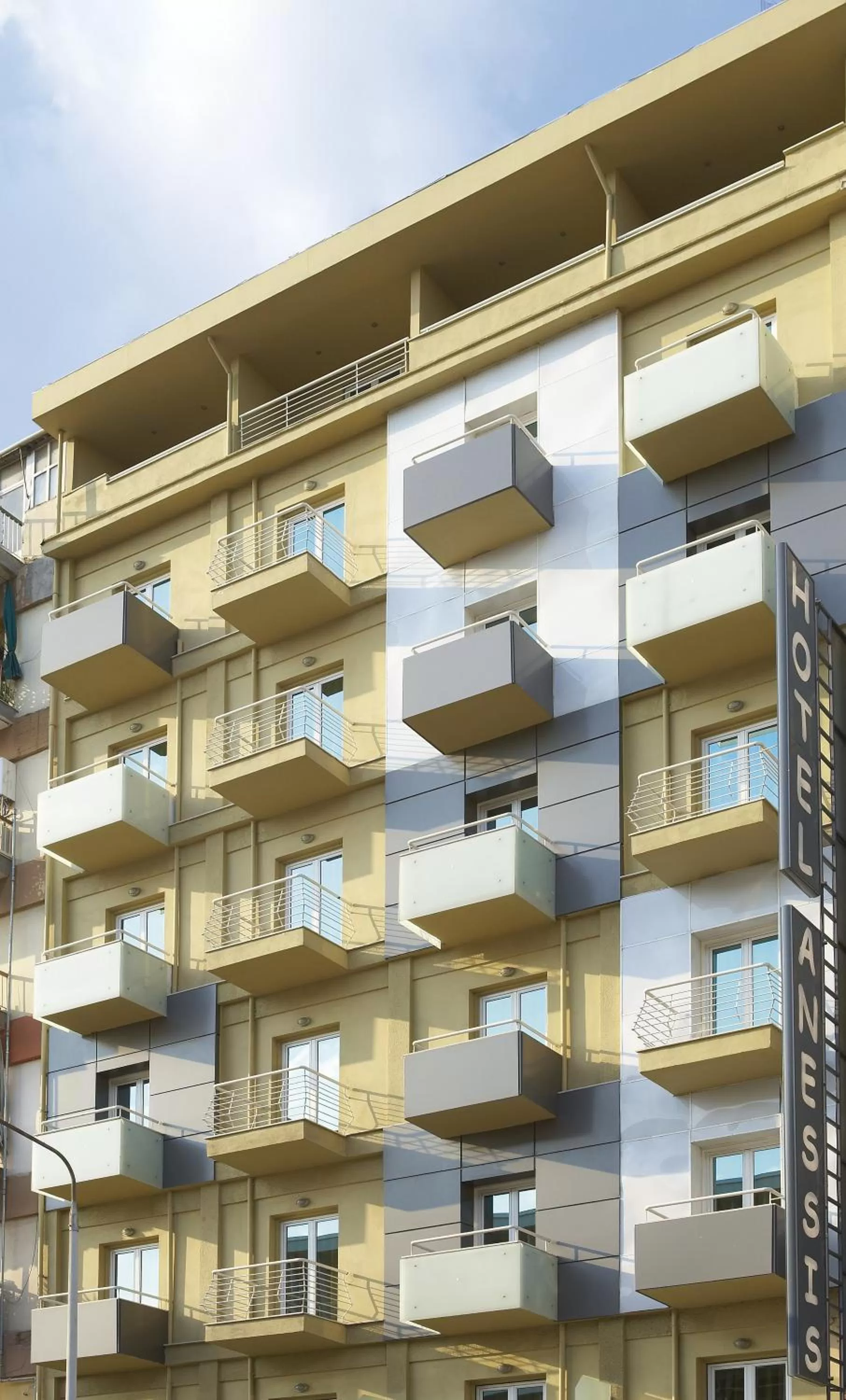 Property building in Anessis