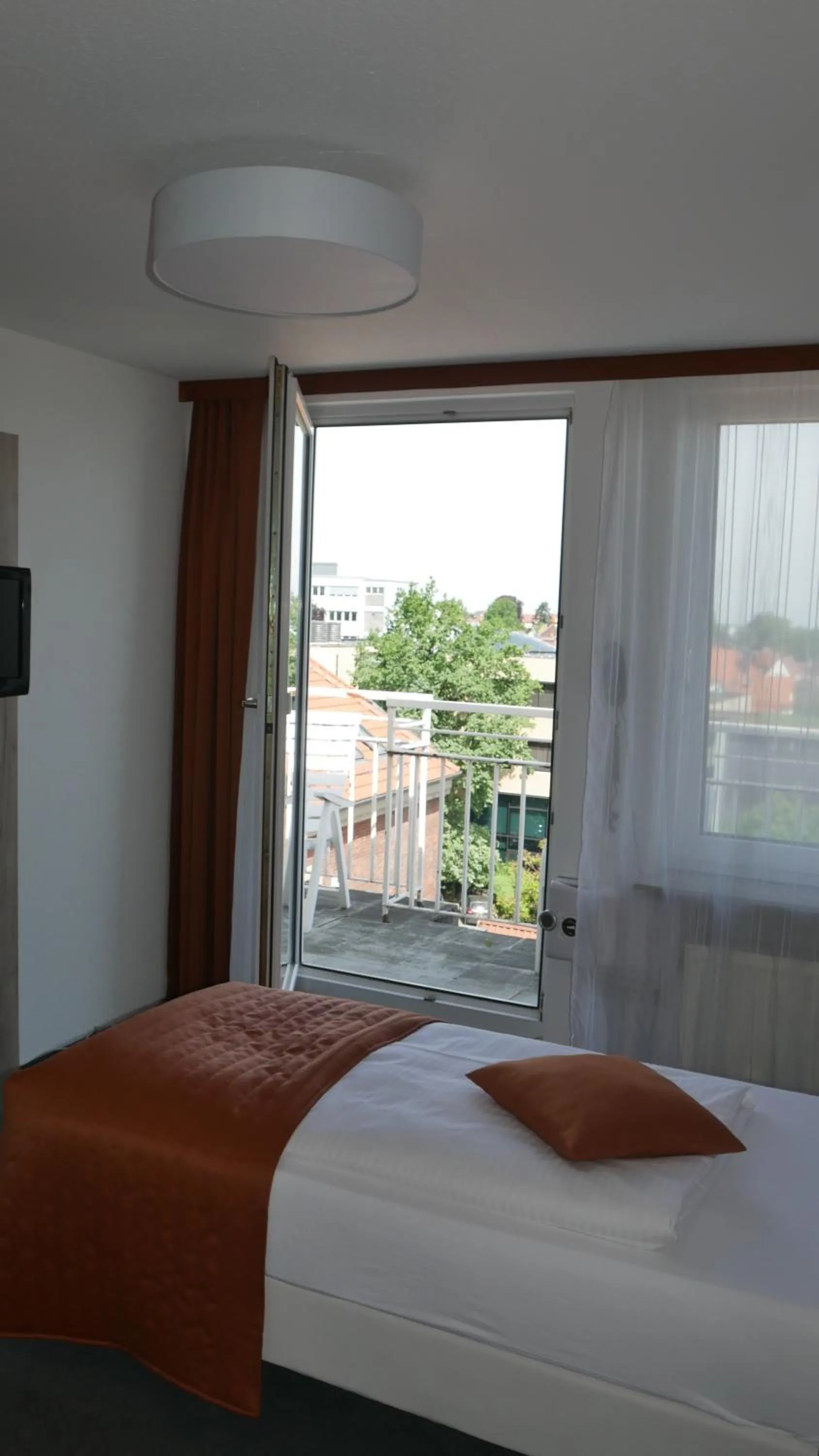 Bed in Komfort Hotel Ludwigsburg