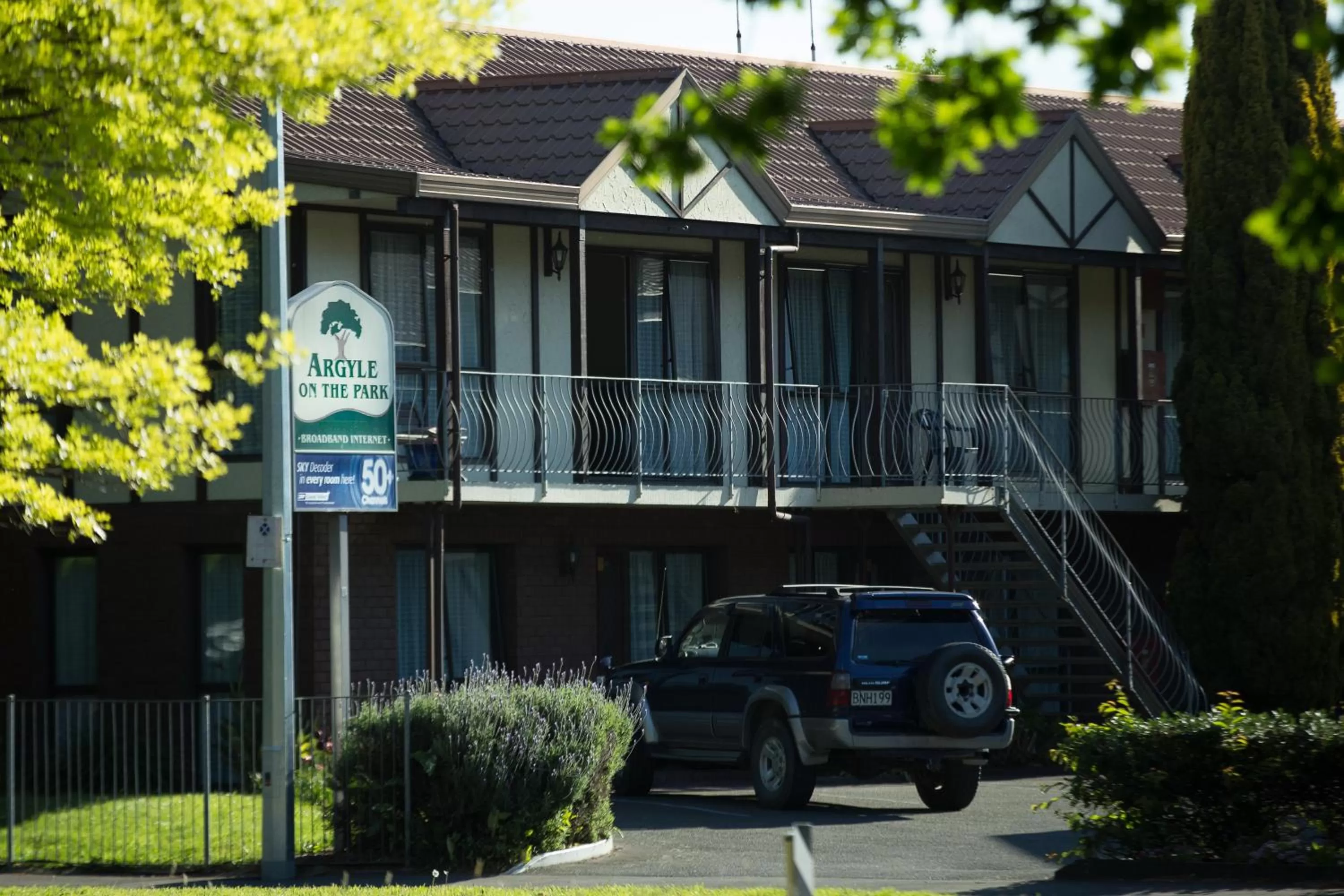 Facade/entrance in Argyle On The Park - Central Christchurch Motel Overlooking Hagley Park