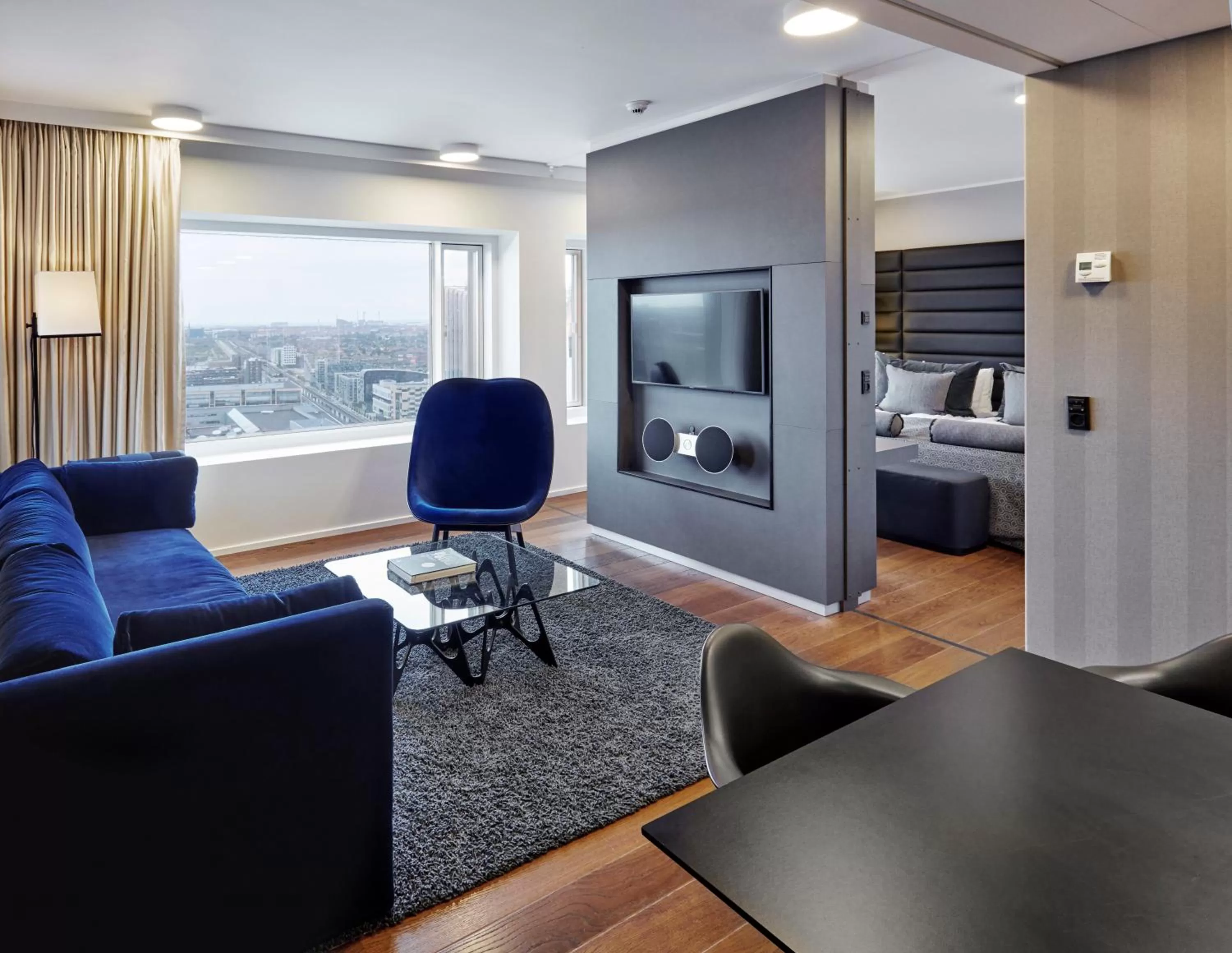 Photo of the whole room, Bed in Crowne Plaza Copenhagen Towers by IHG