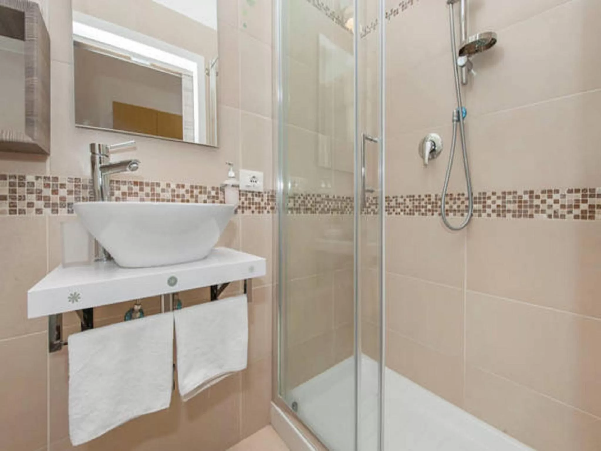 Bathroom in Sesto Suites Central