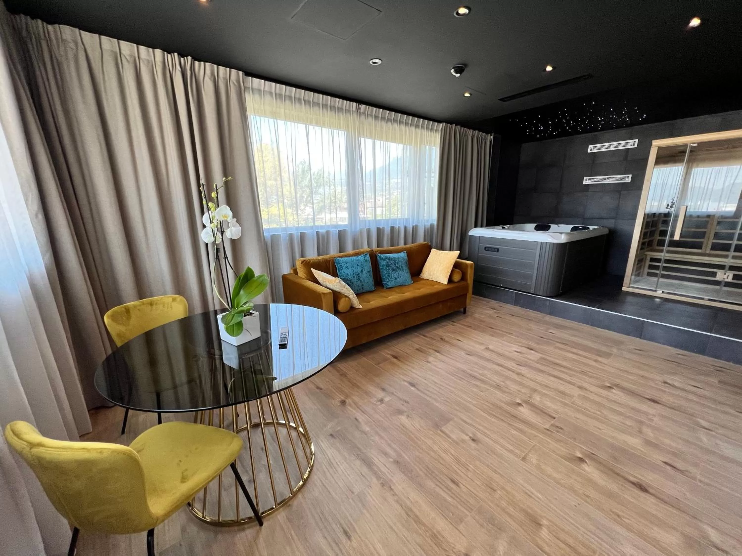 Hot Tub in Hotel & Spa Marina d'Adelphia