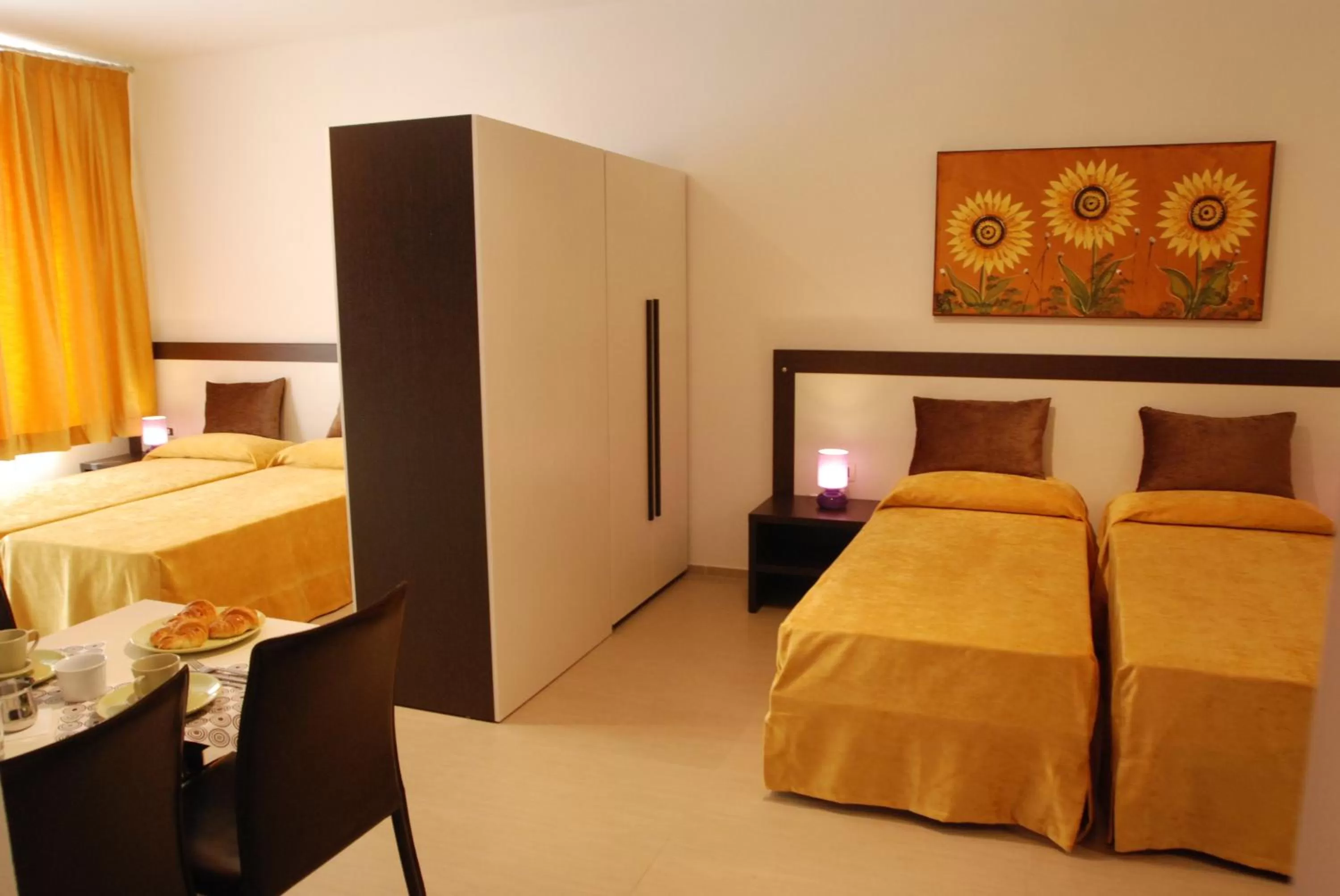 Decorative detail, Bed in B&B Fiera Maglo'