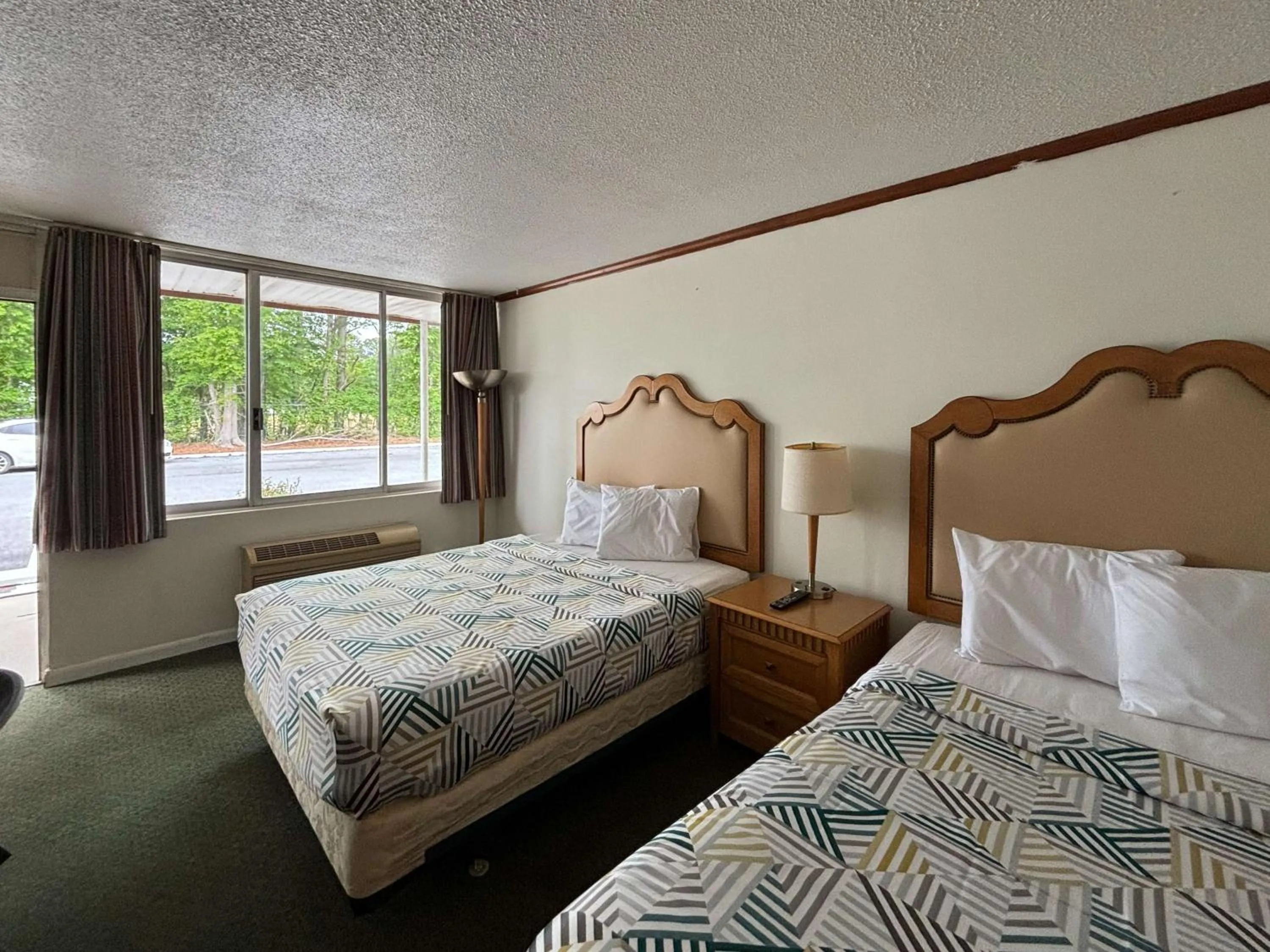 Bedroom, Bed in Americas Best Value Inn-Pocomoke City