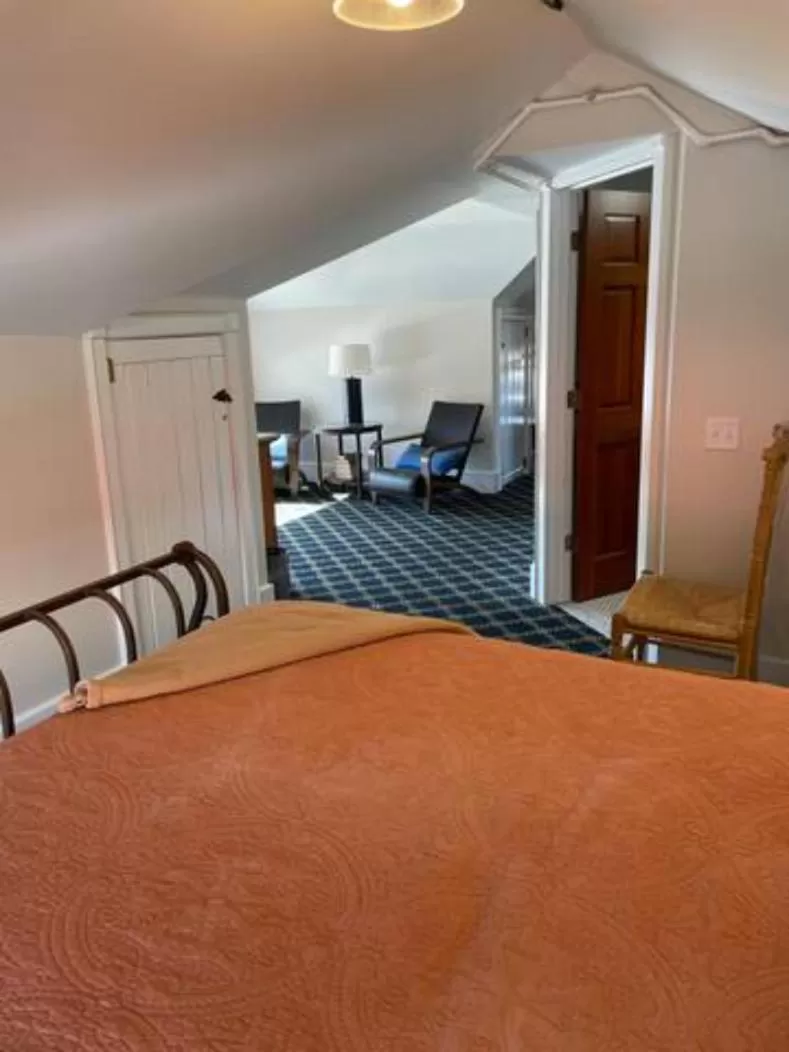 Bedroom, Bed in Goldsmith's River Front Inn