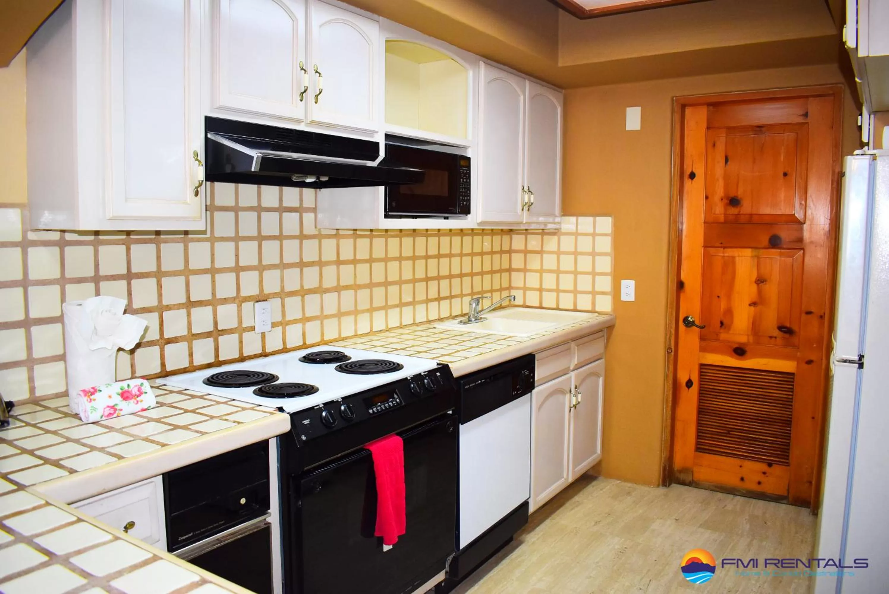 Kitchen or kitchenette, Kitchen/Kitchenette in Marina Pinacate Villa-08