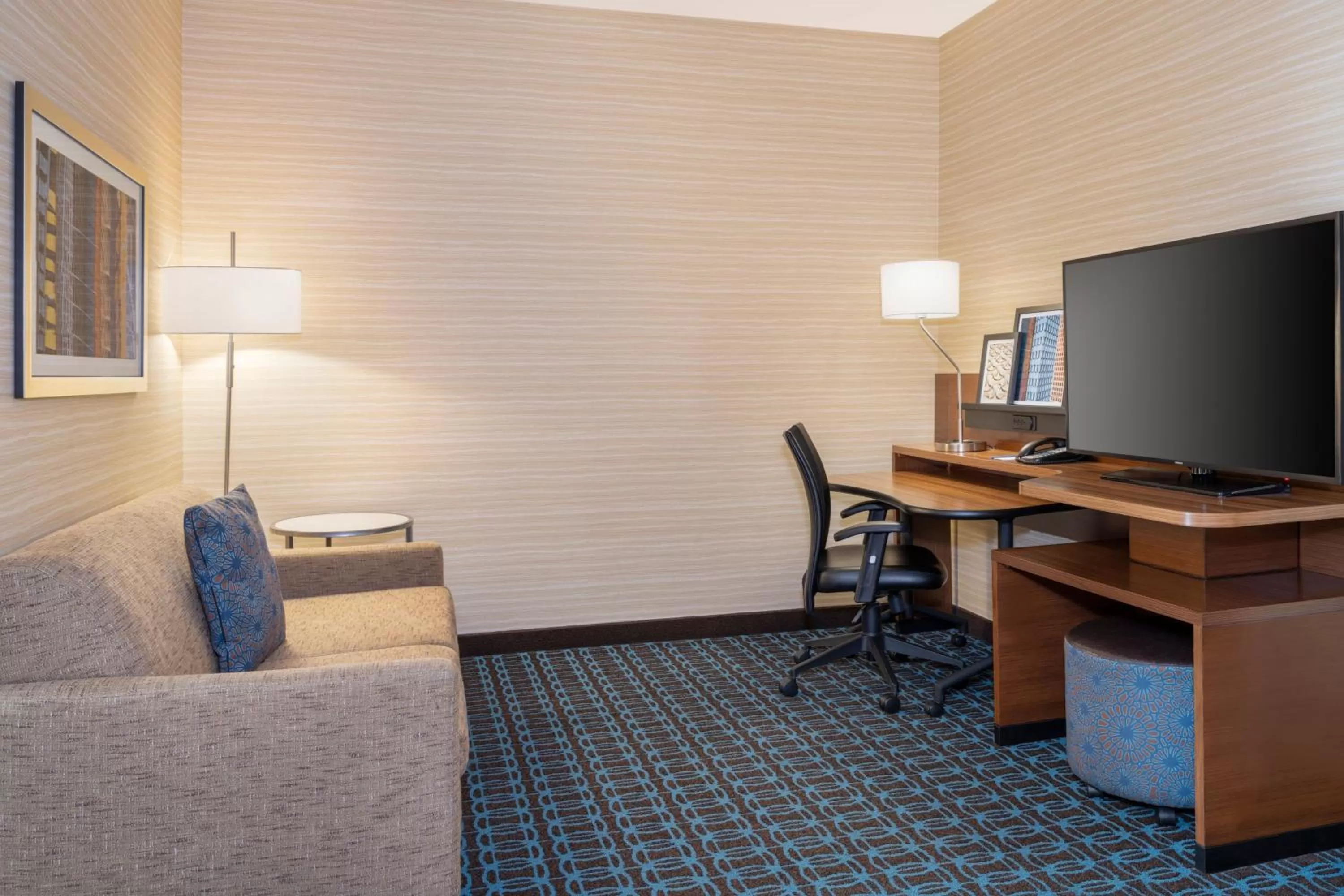 Photo of the whole room in Fairfield Inn & Suites by Marriott Los Angeles LAX/El Segundo