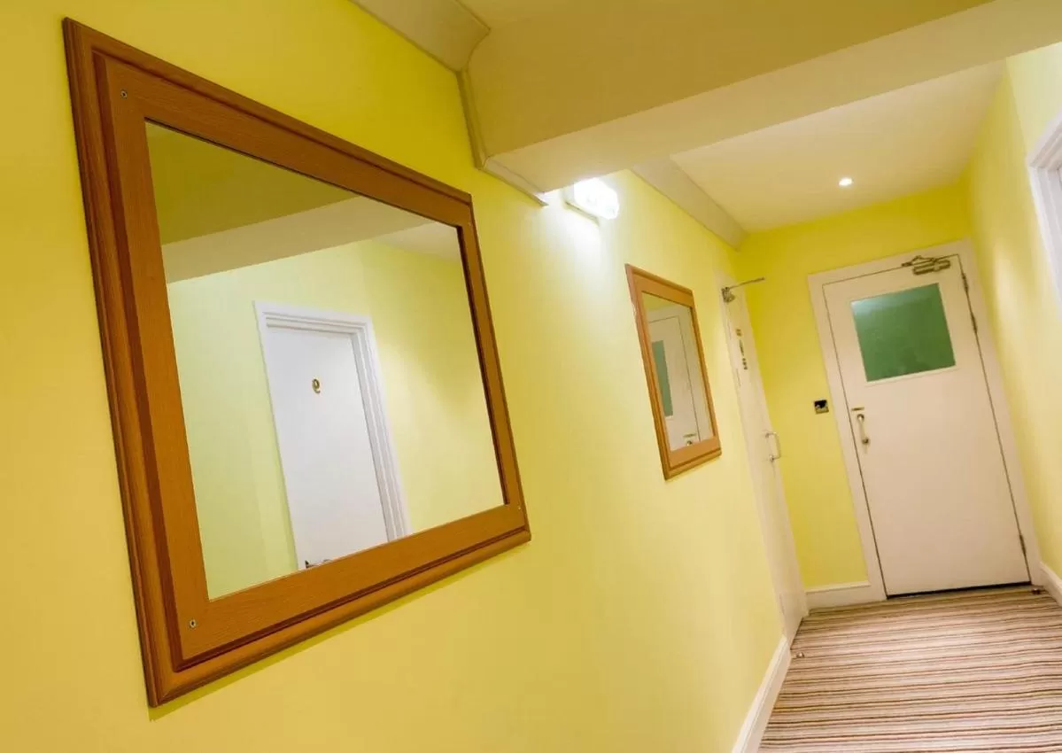 TV/Entertainment Center in The Station Hotel