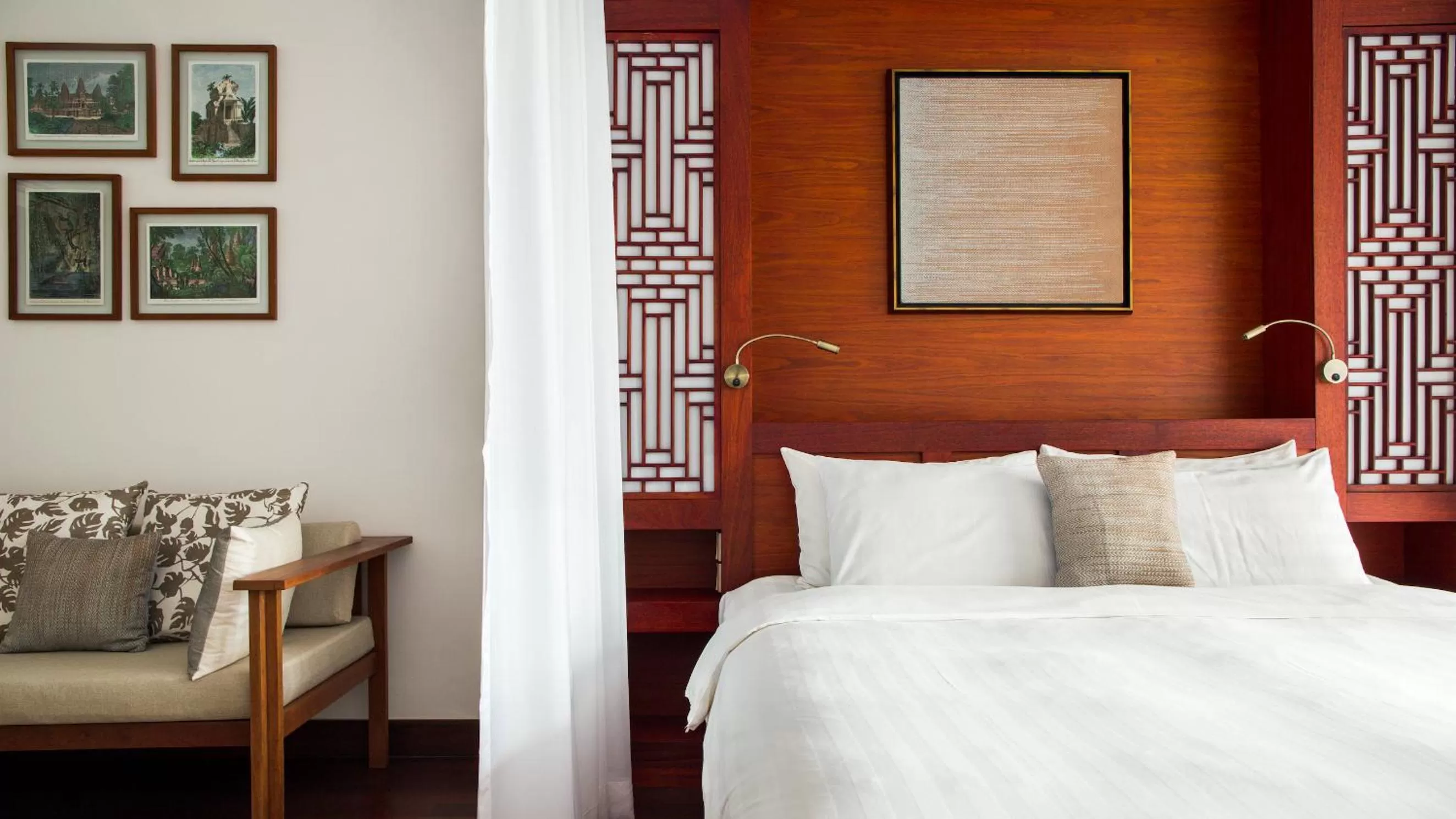 Decorative detail, Bed in Amanjaya Pancam Suites Hotel