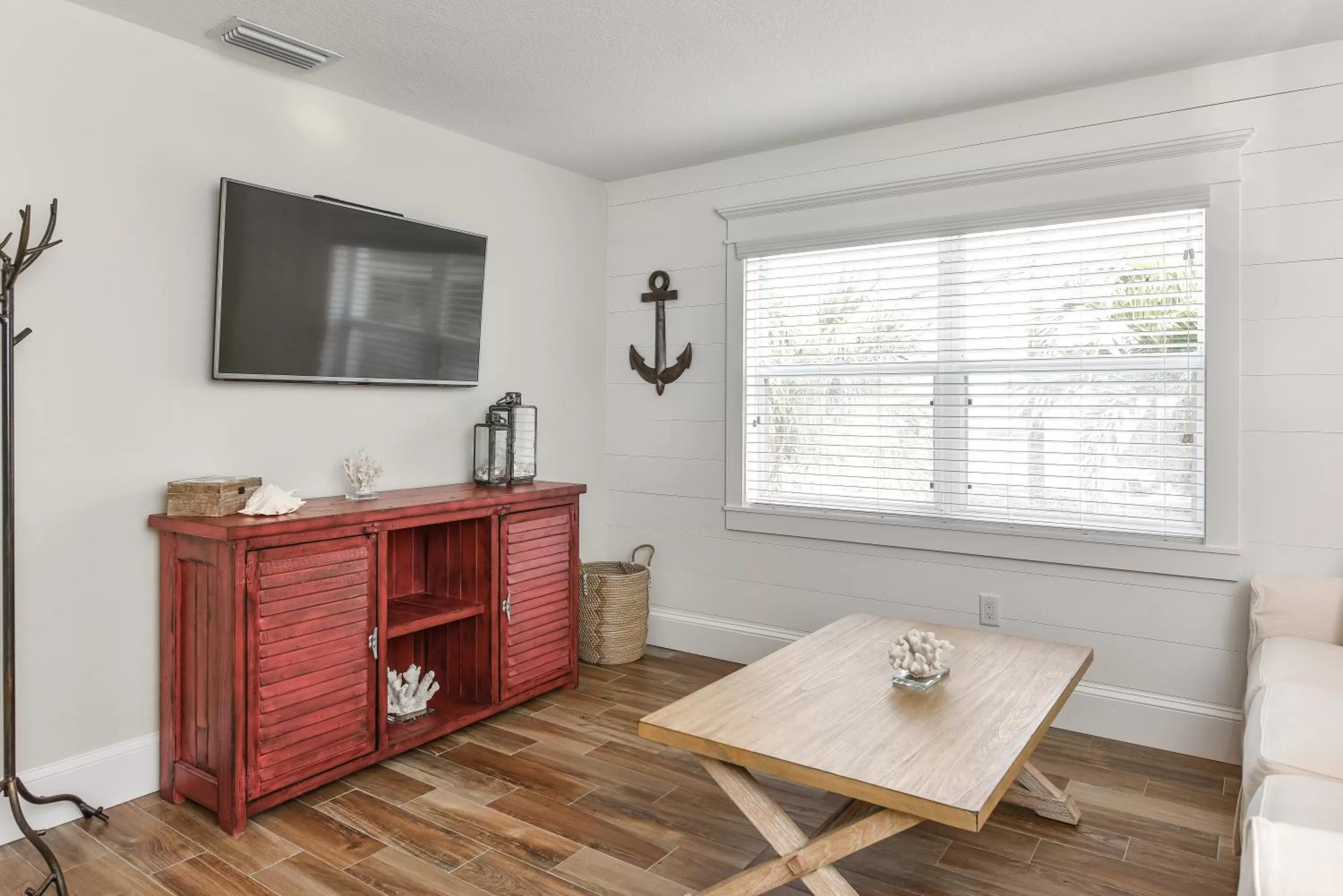 TV and multimedia in Tropical Breeze Resort