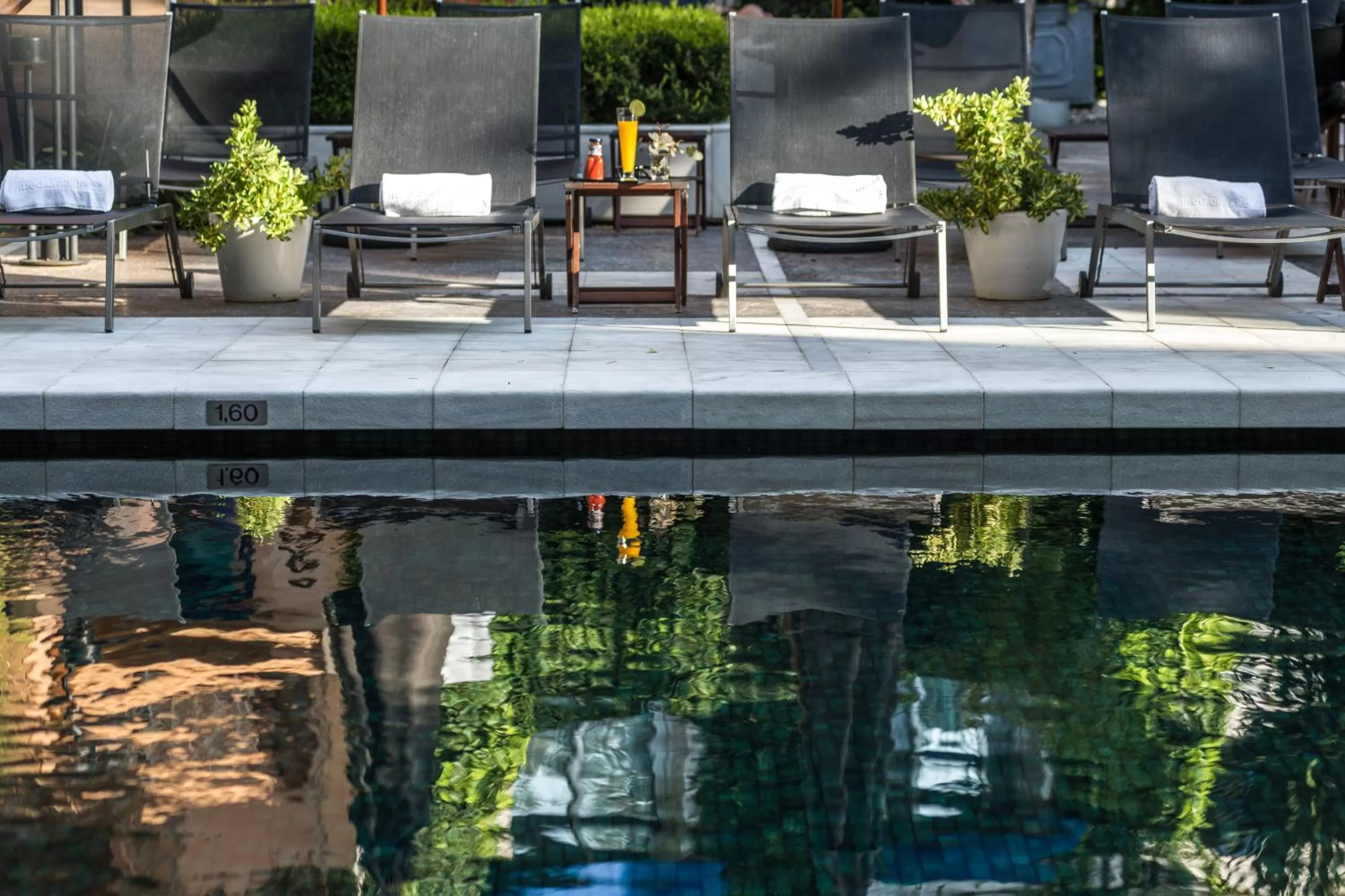 Swimming pool in Hotel Medium Sitges Park