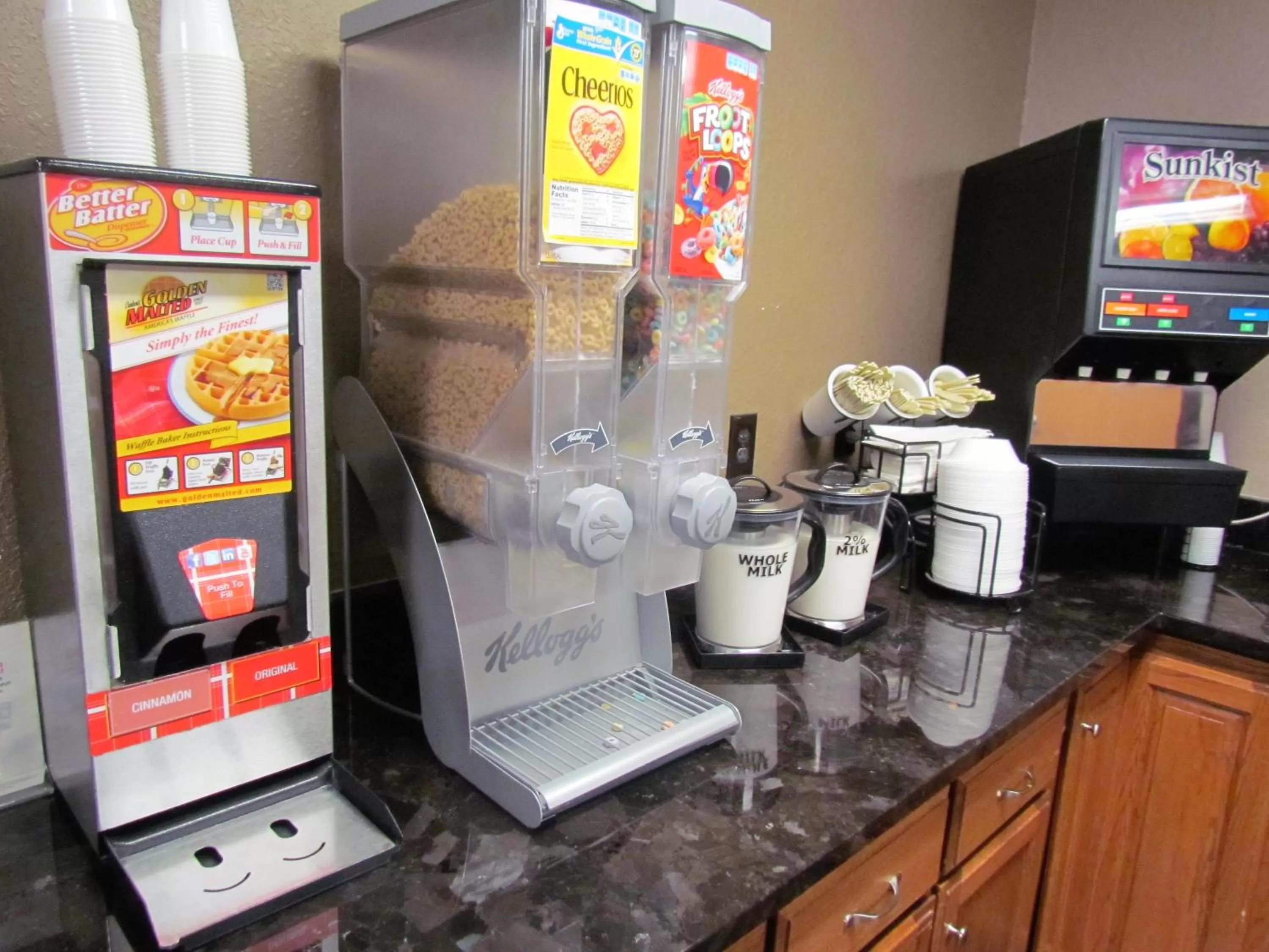 Continental breakfast in Oak Hill Inn & Suites