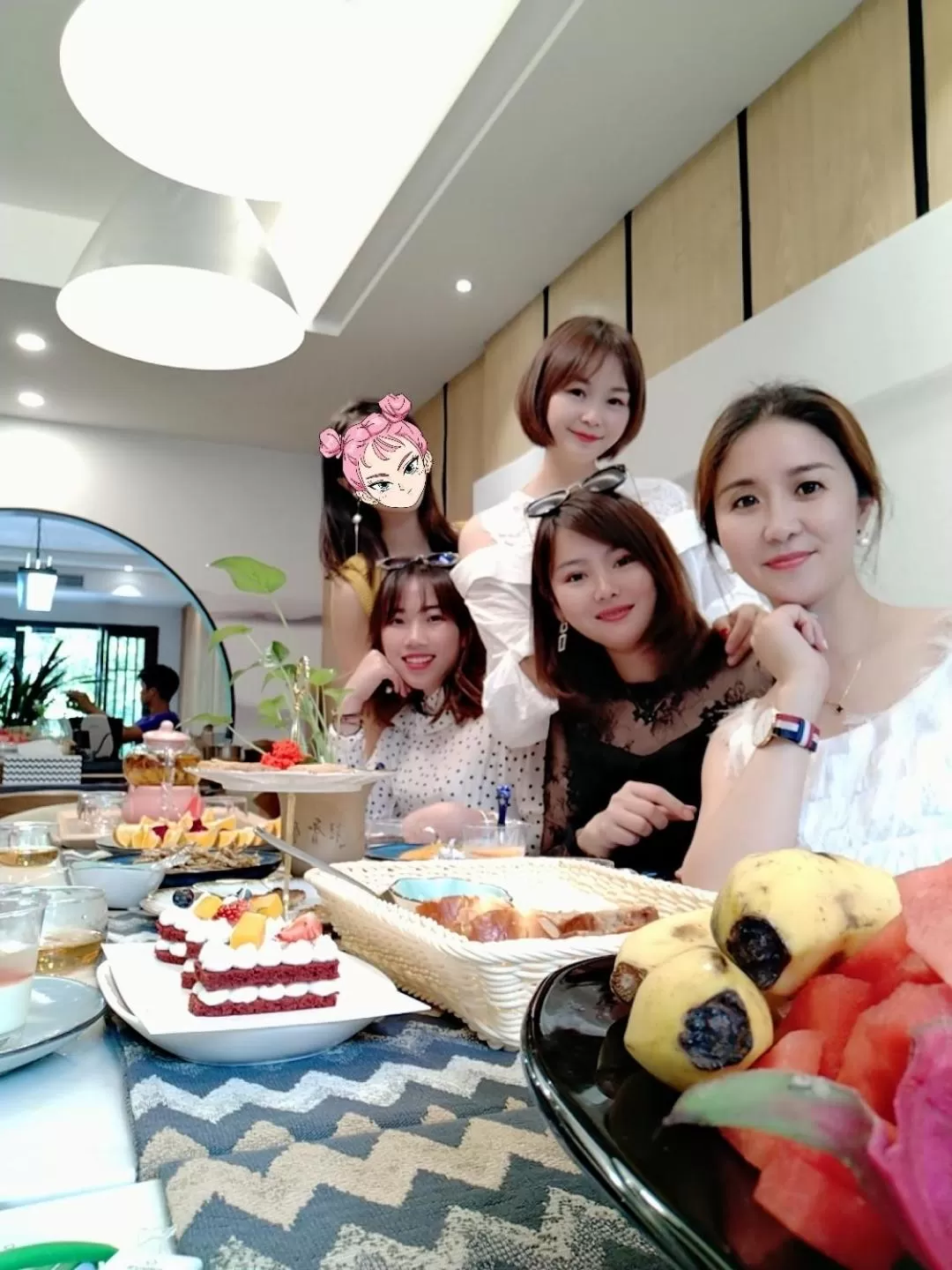 Restaurant/places to eat, Family in Li River Resort Villa Hotel